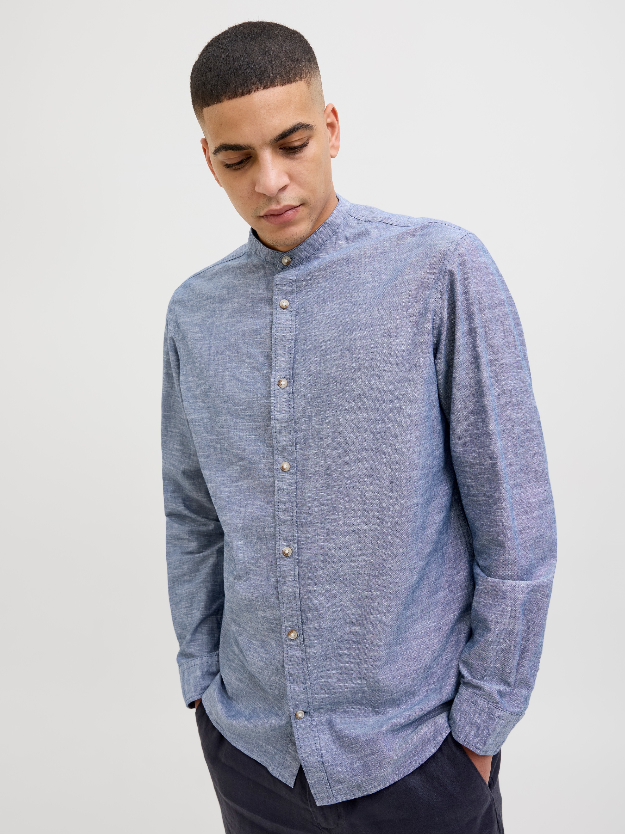 Jack & Jones Langarmhemd "JJESUMMER BAND SHIRT LS SN", mit Bandkragen günstig online kaufen