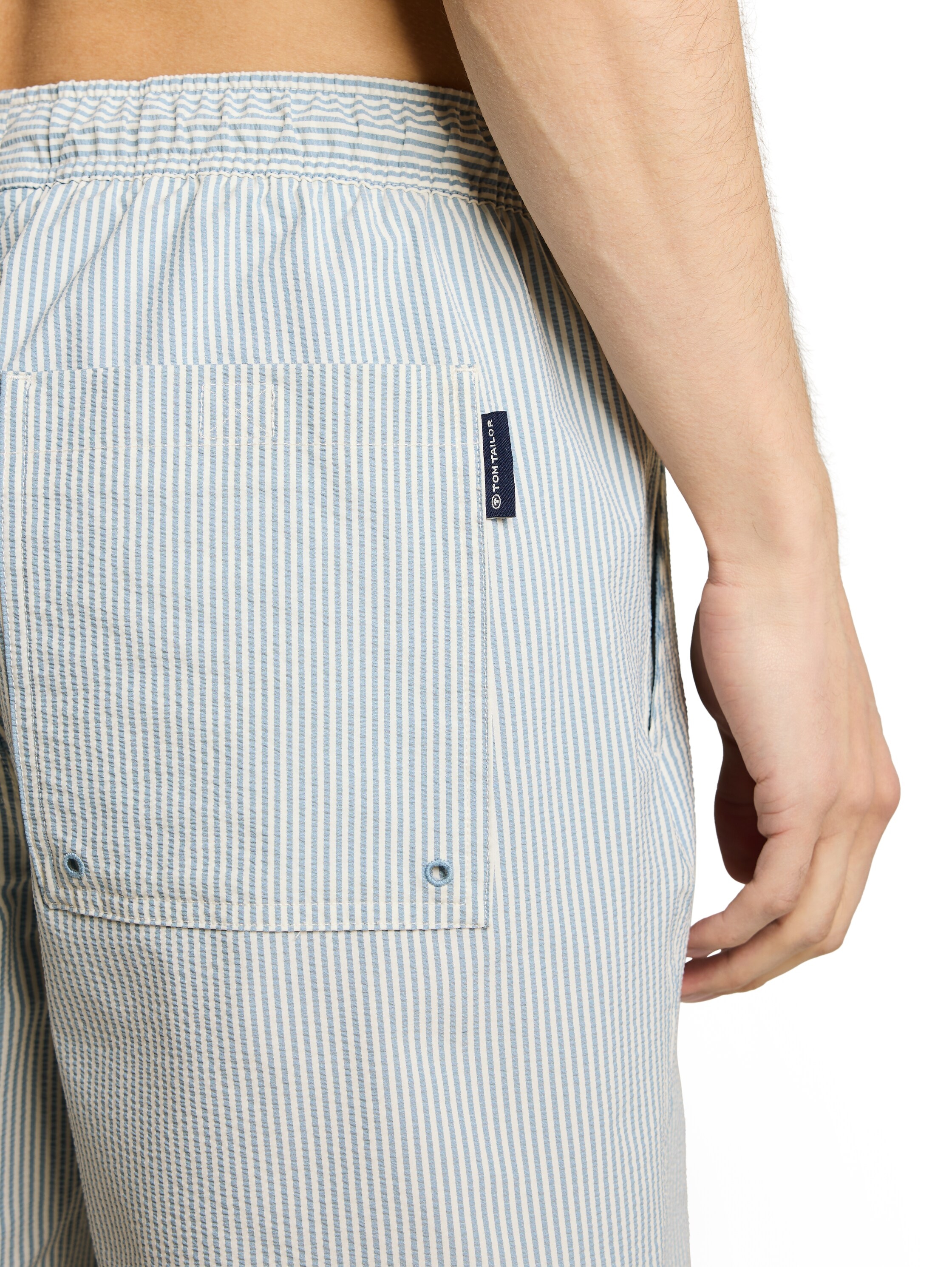 TOM TAILOR Badehose im Streifen-Design und mit Eingrifftaschen