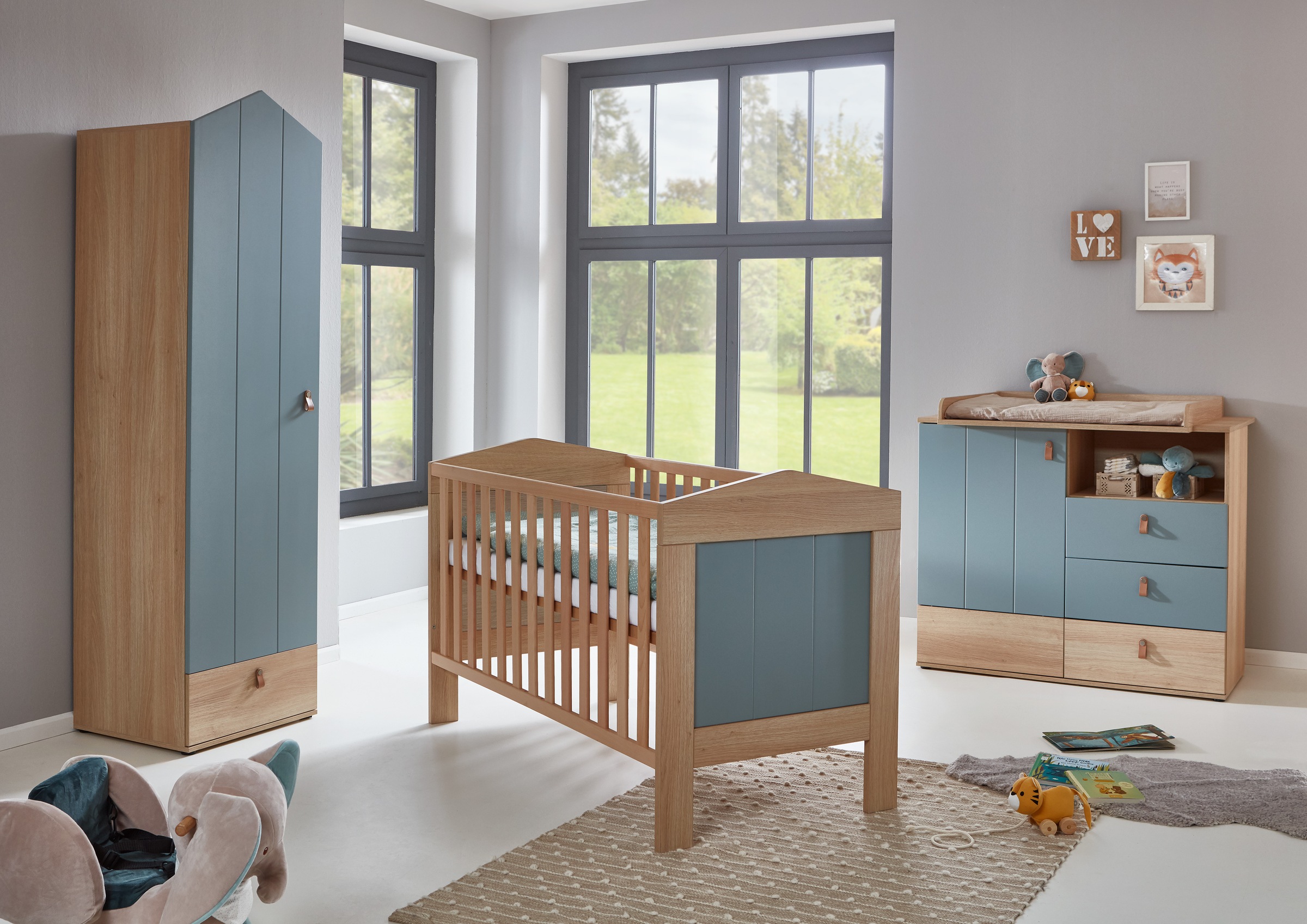 arthur berndt Babyzimmer-Komplettset »Babyzimmer-Set »Roofy« 3-teilig mit 1-türigem Kleiderschrank«, (Set, 3 tlg., Babymöbel-Set »Roofy« Kleiderschrank,Kinderbett+Wickelkommode)