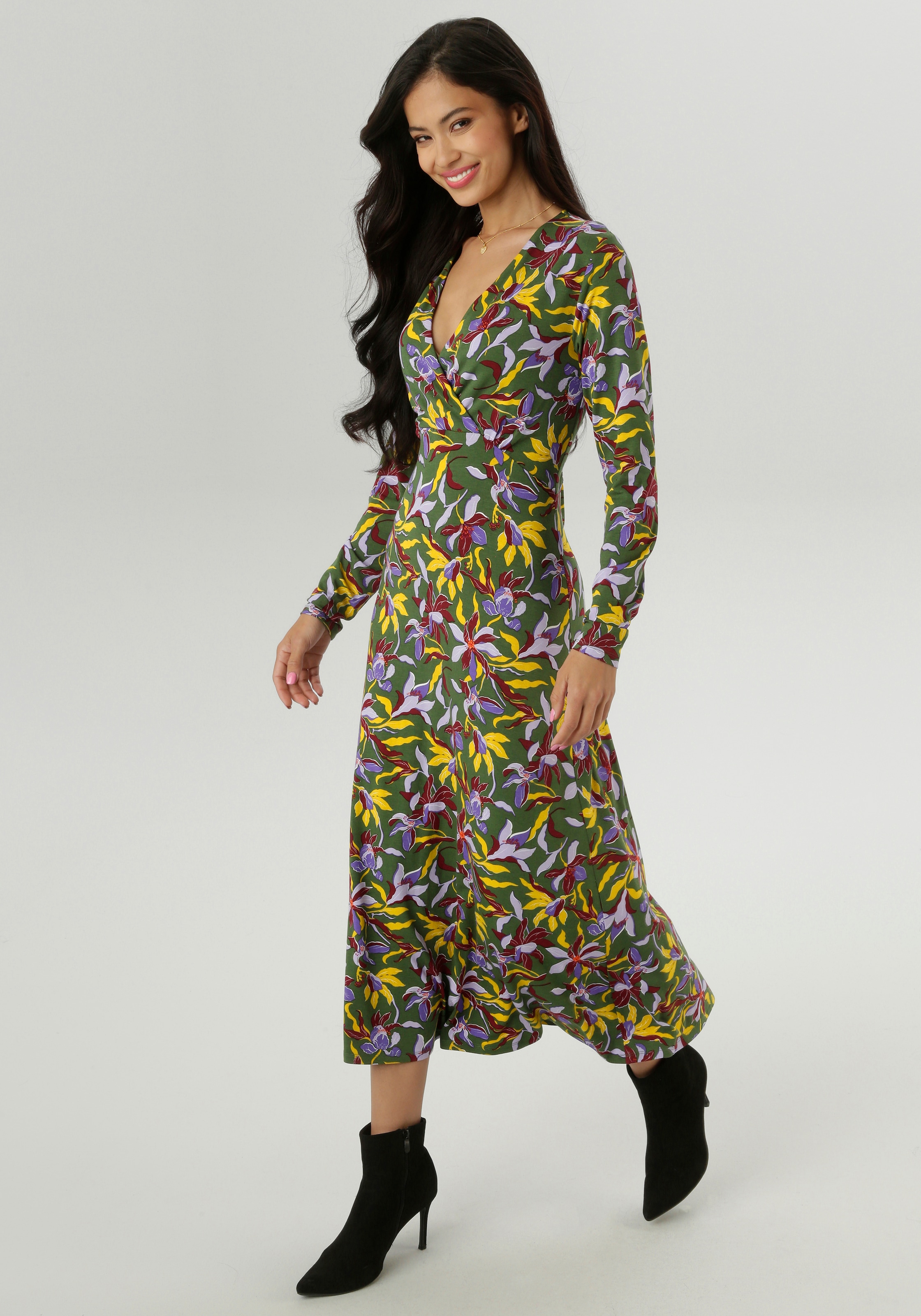 Aniston SELECTED Maxikleid, mit V-Ausschnitt in Wickeloptik und Unterbrustnaht - NEUE KOLLEKTION