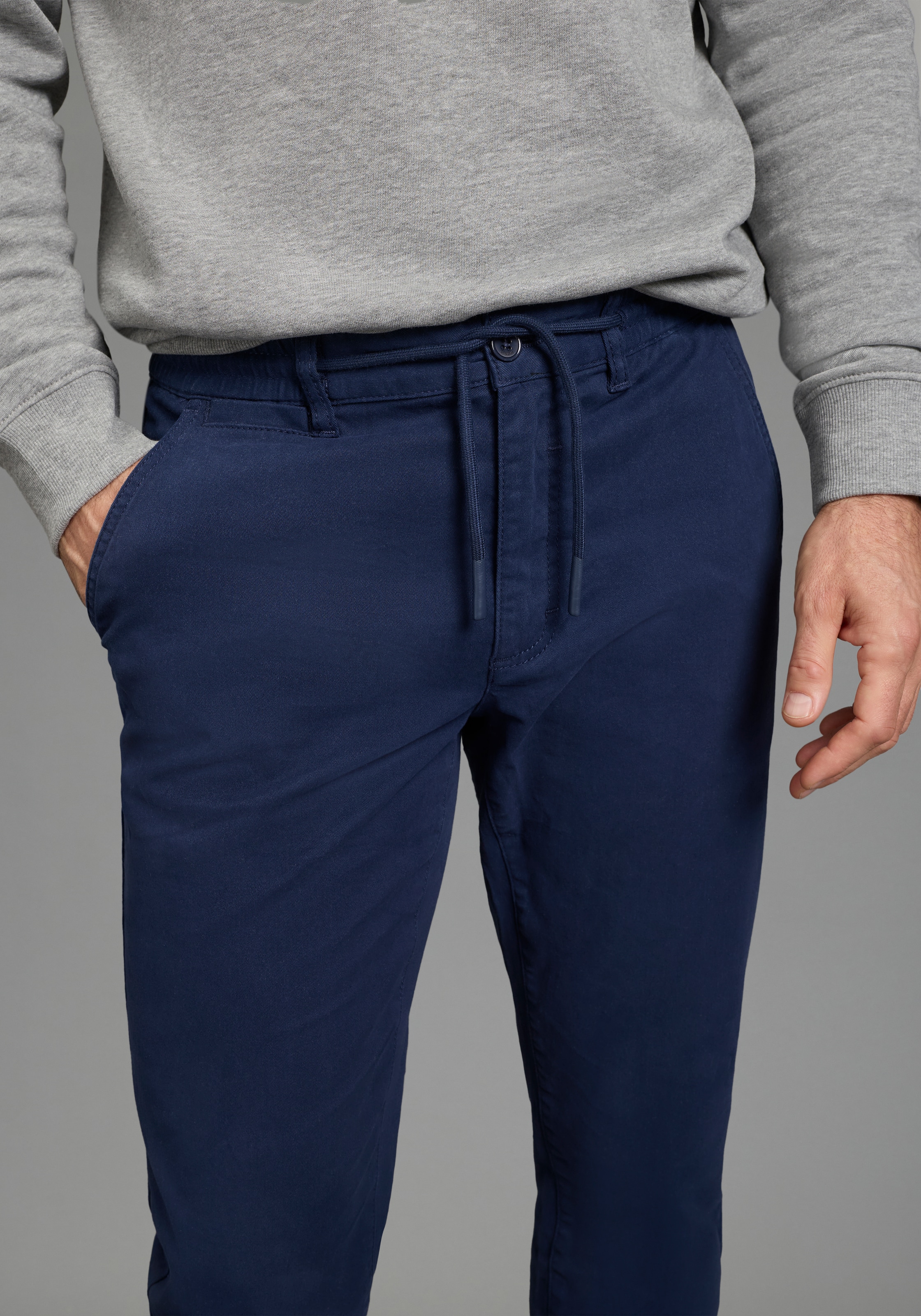 Man's World Dehnbund-Hose »Dehnbund Chino«  gerade geschnitten, mit Eingrifftaschen und Gesäßtaschen, unifarben