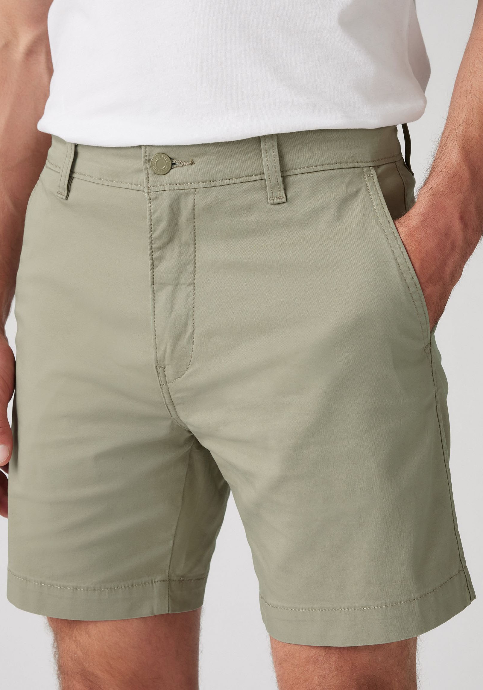 Levis Chinoshorts "XX CHINO SHORT II", Sommerhose mit Logobadge günstig online kaufen