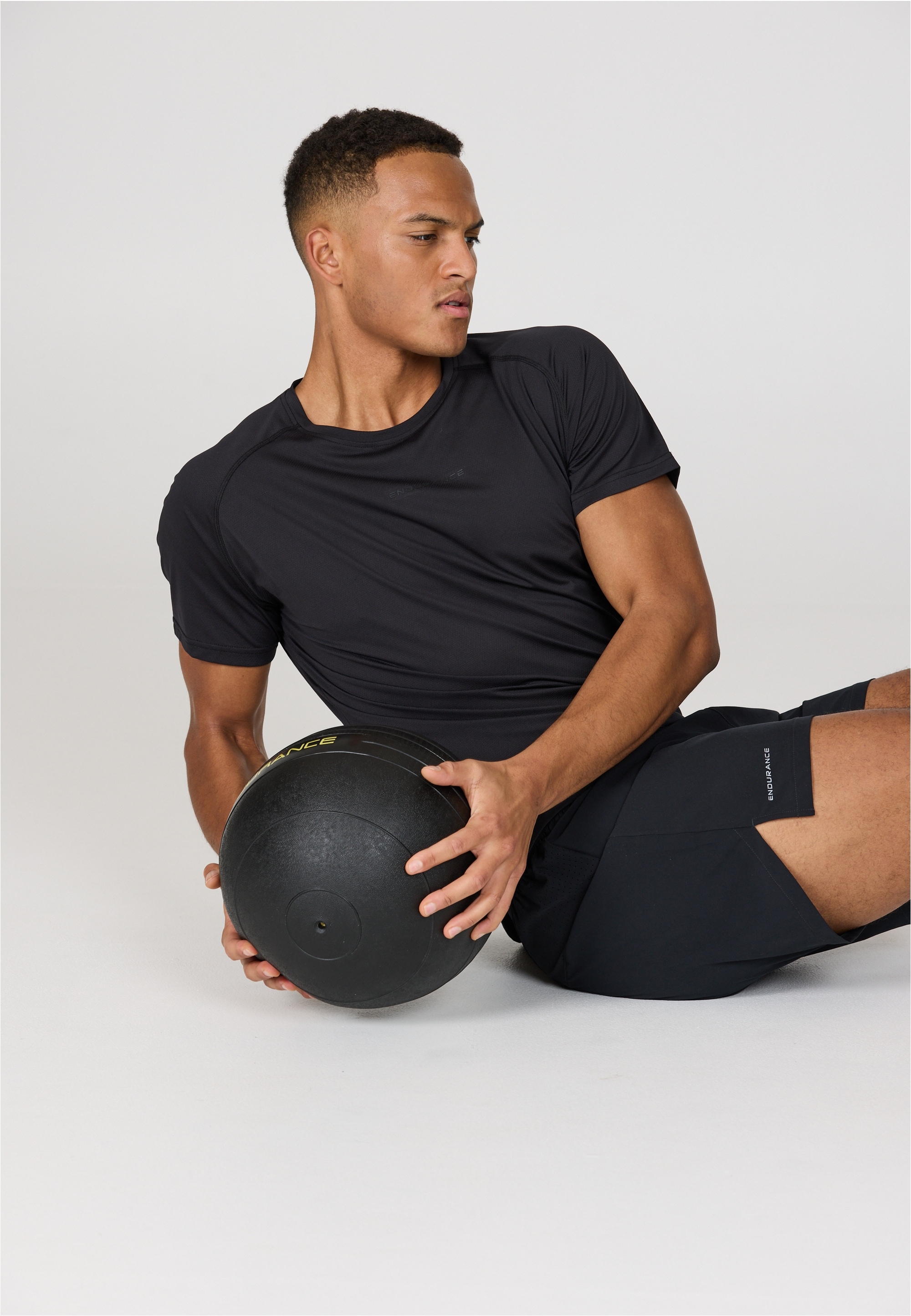 ENDURANCE Gymnastikball mit 12 Kilogramm Gewicht