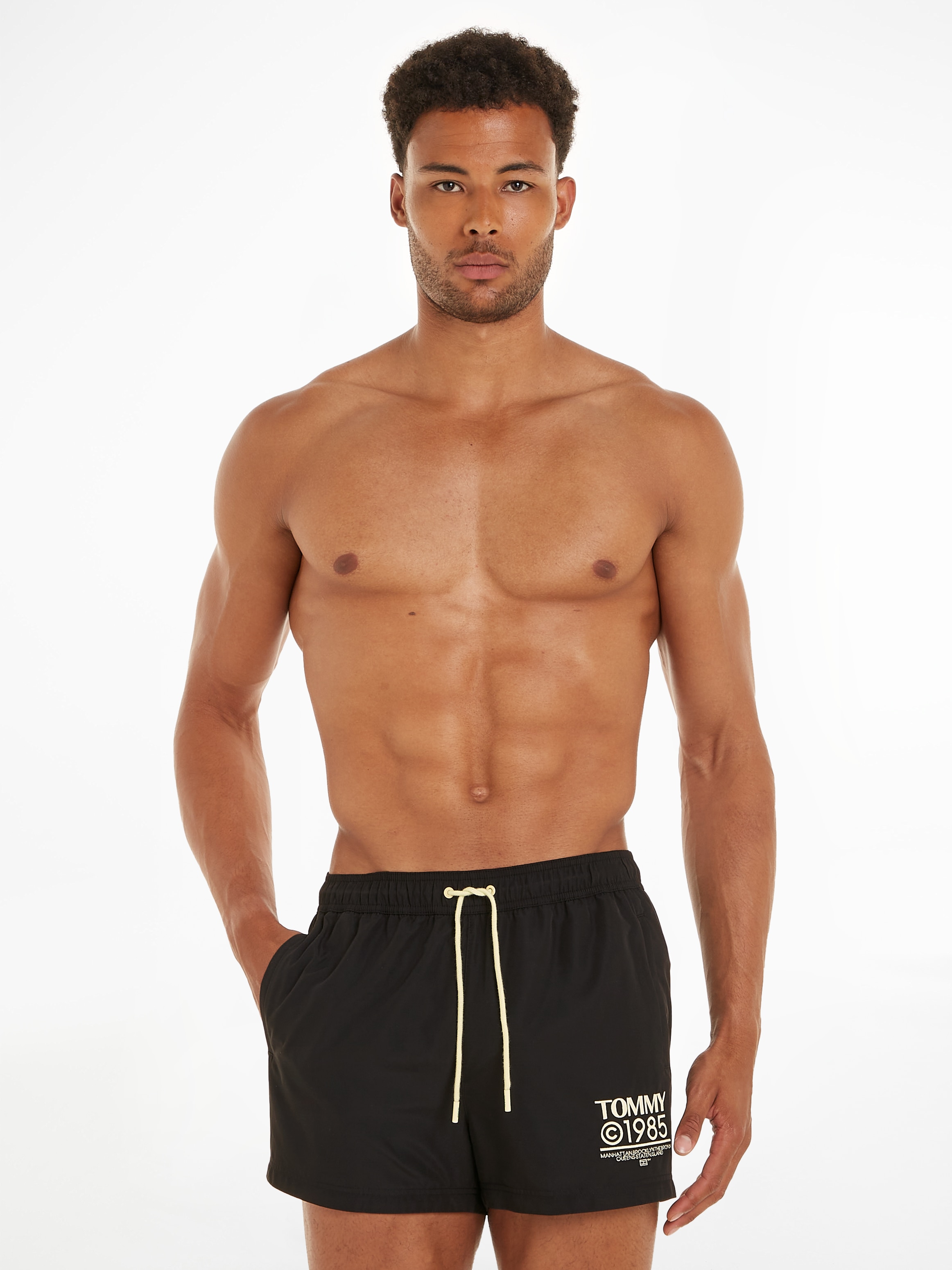 Tommy Hilfiger Swimwear Badeshorts "SF SHORT DRAWSTRING", mit kultigem Logo günstig online kaufen