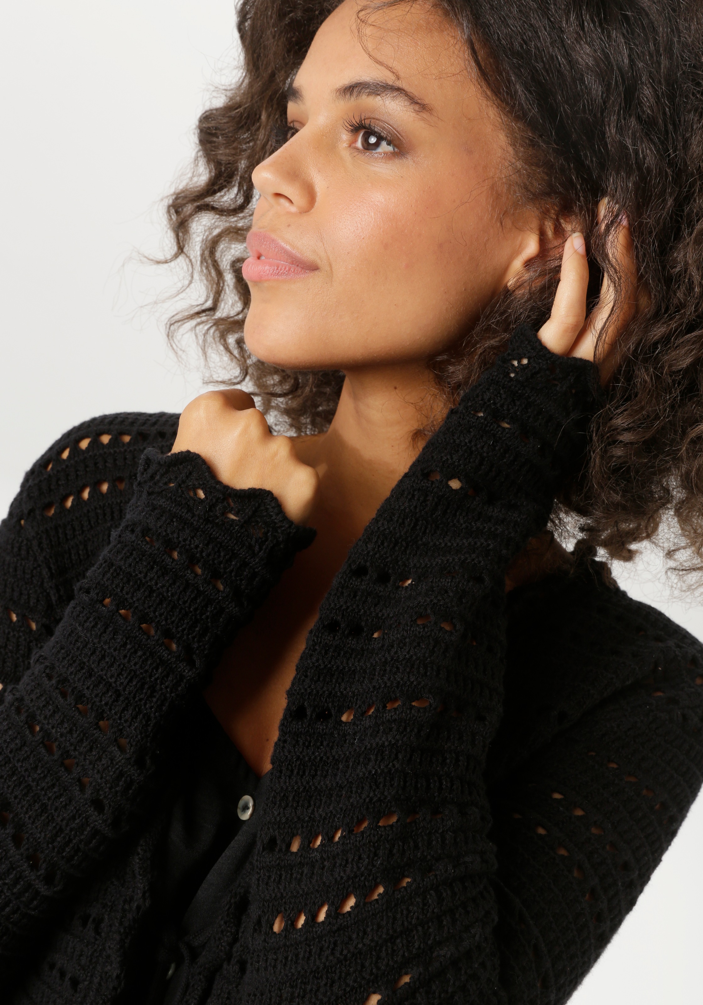 Thumbnail - Aniston CASUAL Strickjacke im trendigen Ajour-Muster-Mix - NEUE KOLLEKTION