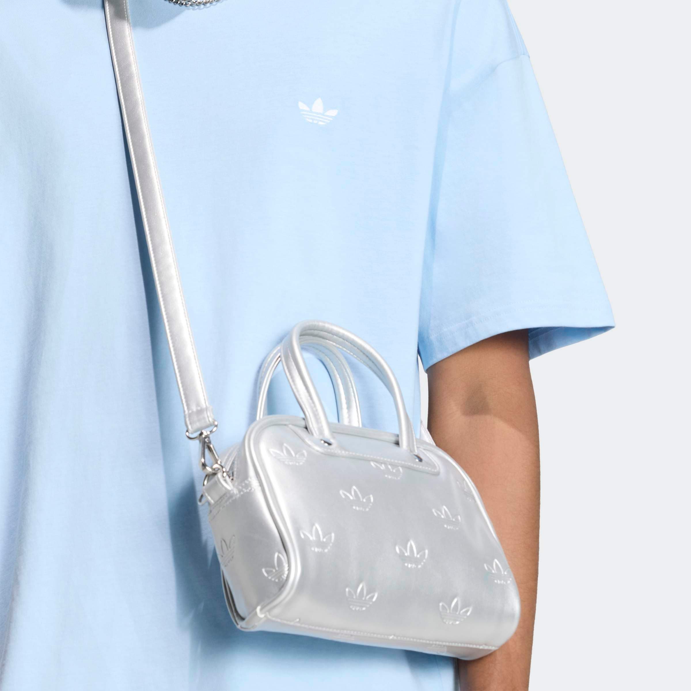 adidas Originals T-Shirt »TREFOIL ESSENTIALS, LOCKER GESCHNITTEN« sportlicher Stil, mit Rundhalsausschnitt, für Erwachsene