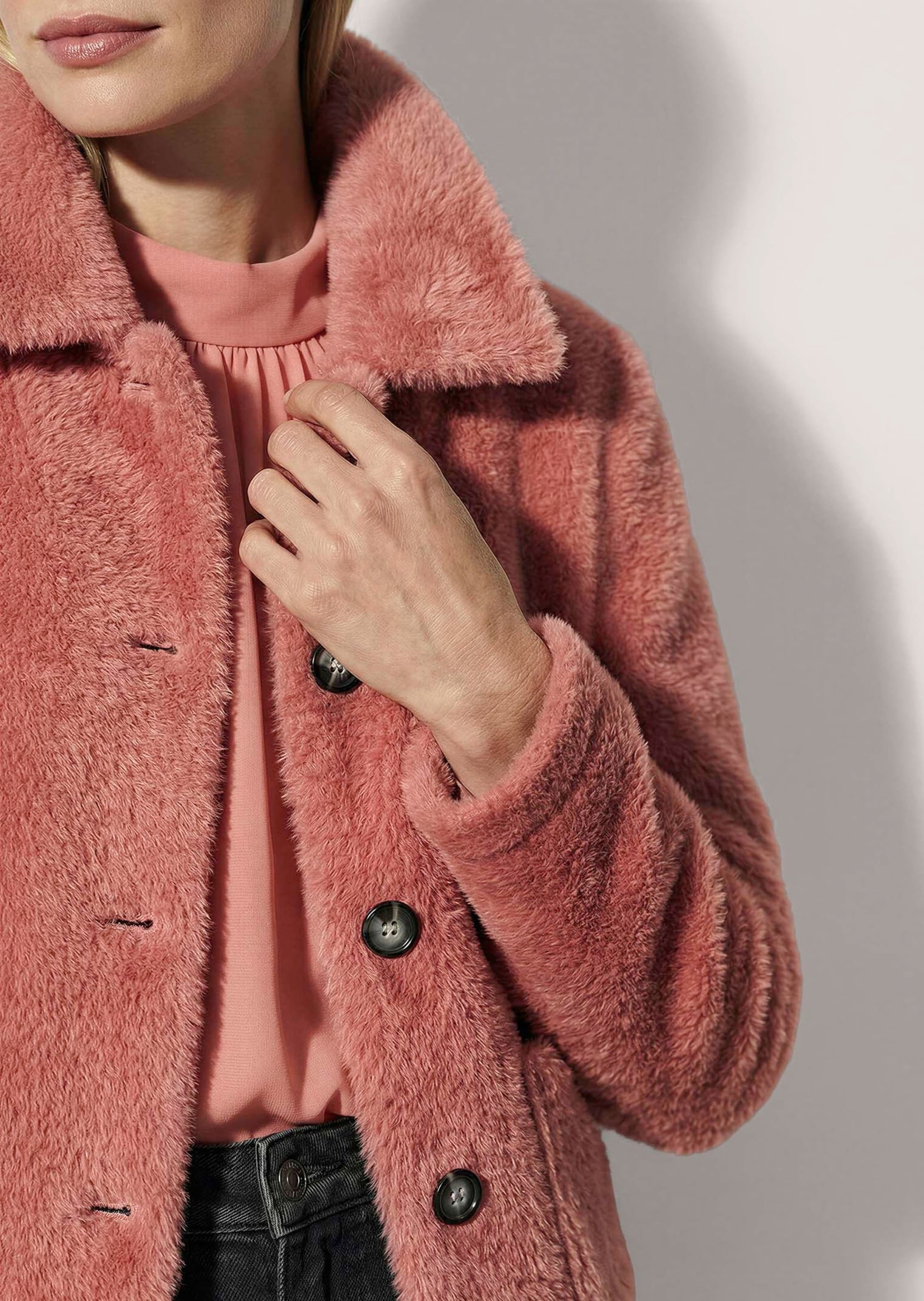 MADELEINE Kurzjacke »Jacke Kuschelige Jacke in Boxy-Form«