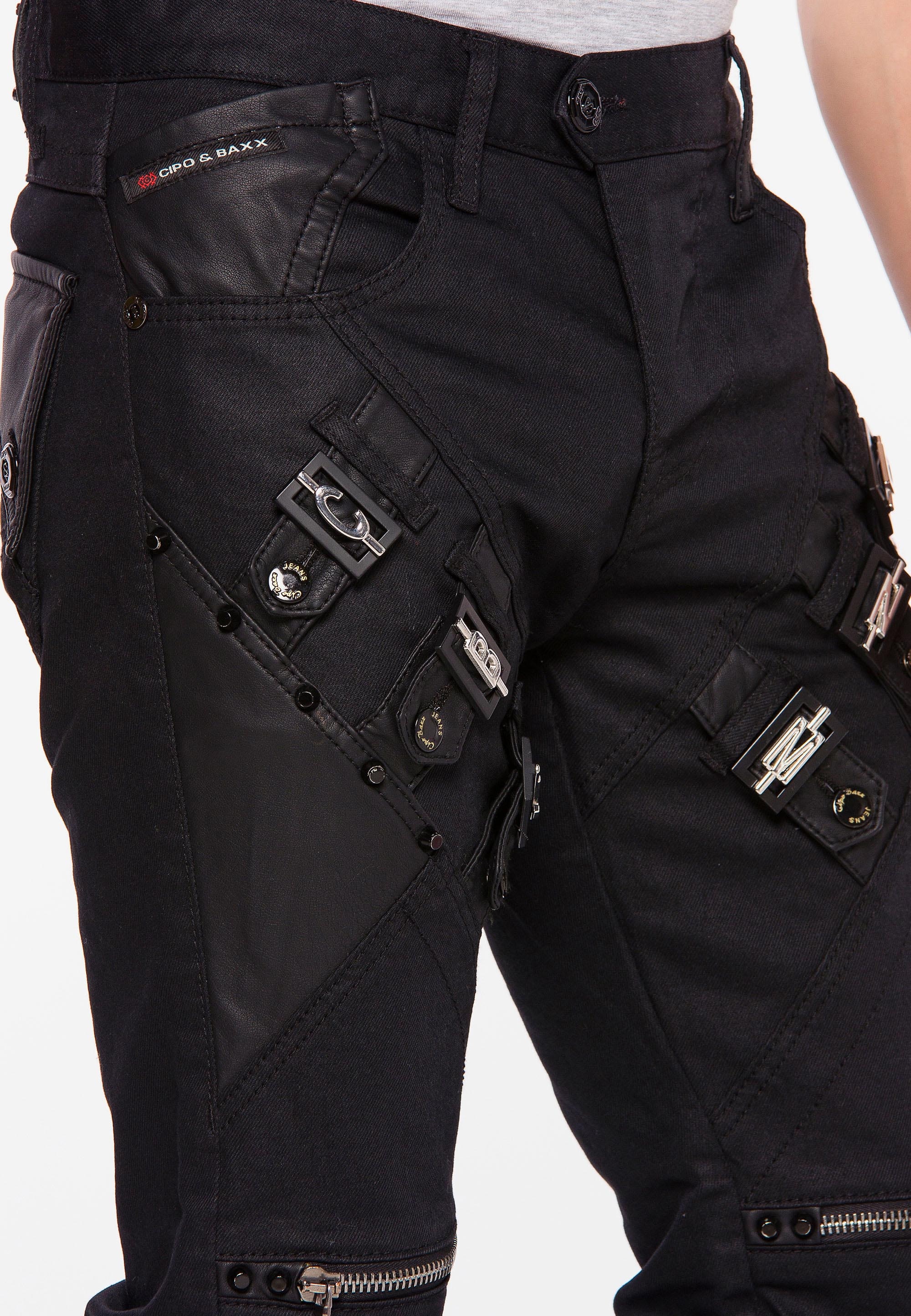 Cipo & Baxx Straight-Jeans, mit coolen Reißverschlussapplikationen