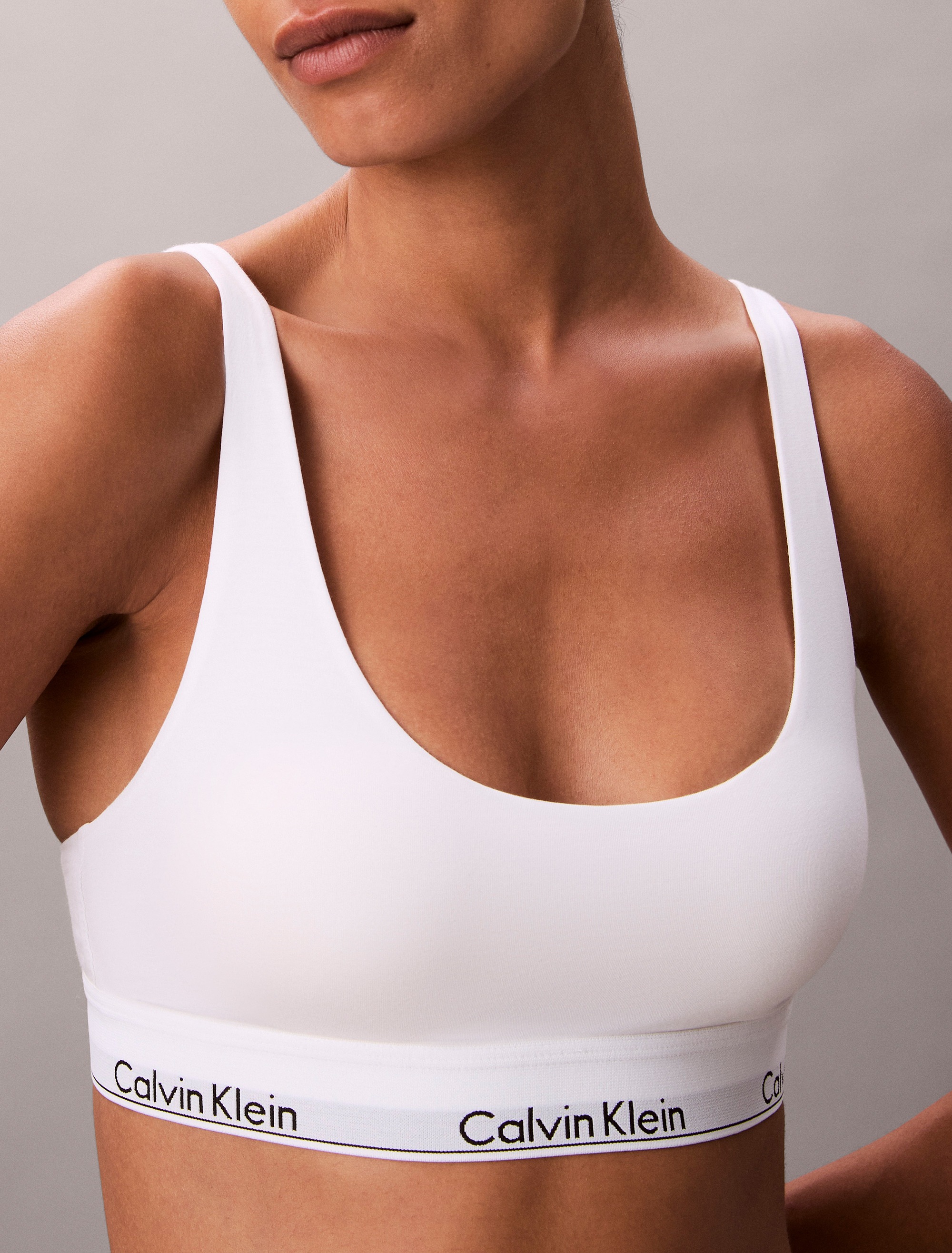 Calvin Klein Underwear Bralette-BH »LIGHTLY LINED BRALETTE«, Mit elastischem Saum