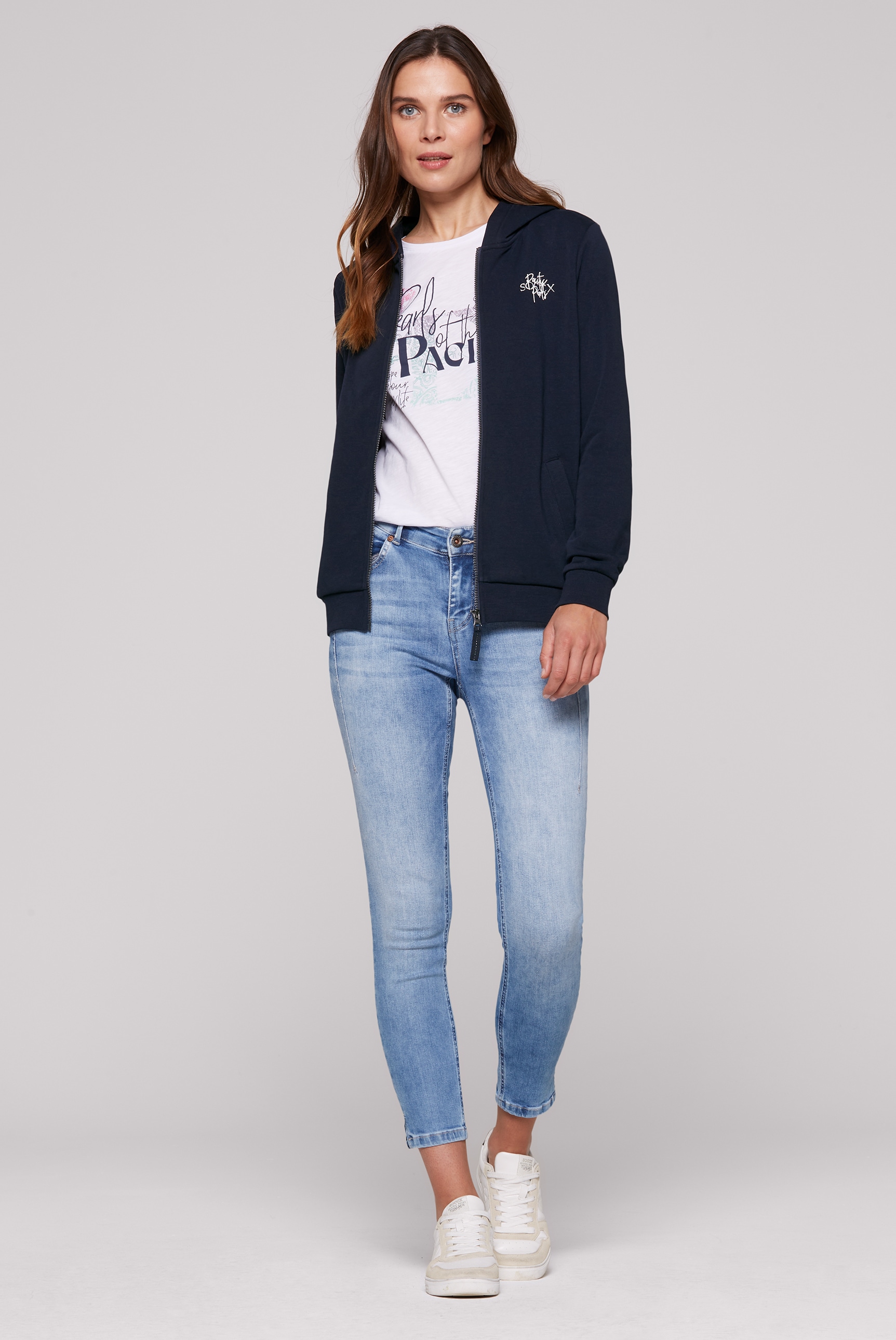 SOCCX Kapuzensweatjacke, mit Rücken-Print