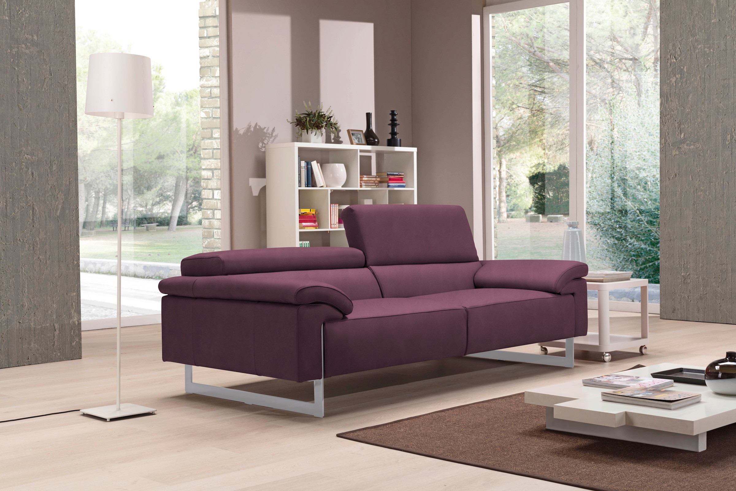 Egoitaliano 2,5-Sitzer "Malika, Designsofa mit hohem Sitzkomfort, edel und bequem" inkl. Kopfteilverstellung und chromfarbenen Metallfüßen