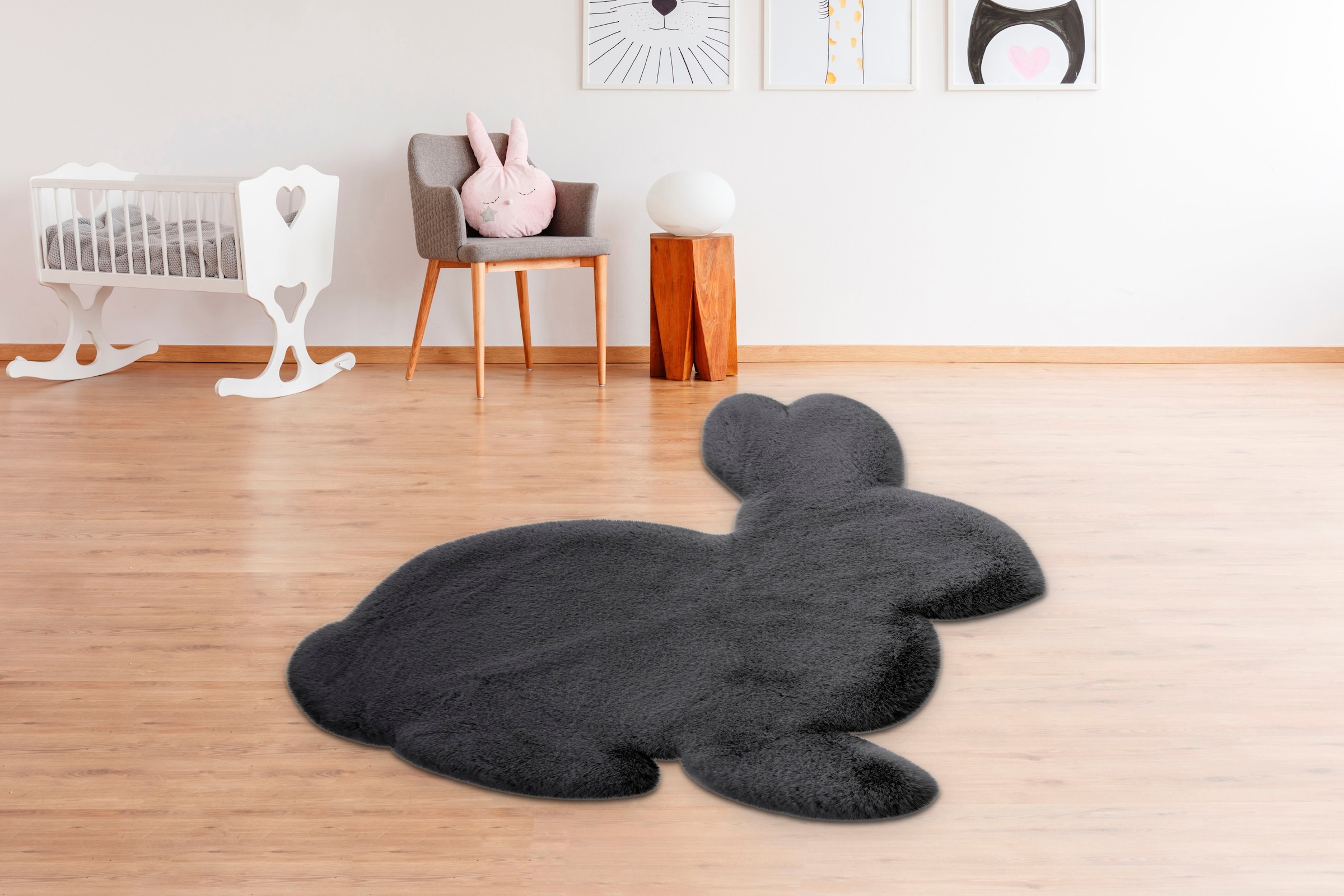 Lüttenhütt Kinderteppich »Kaninchen«, Motivform, weich und flauschig, einfarbig, idealer Teppich fürs Kinderzimmer