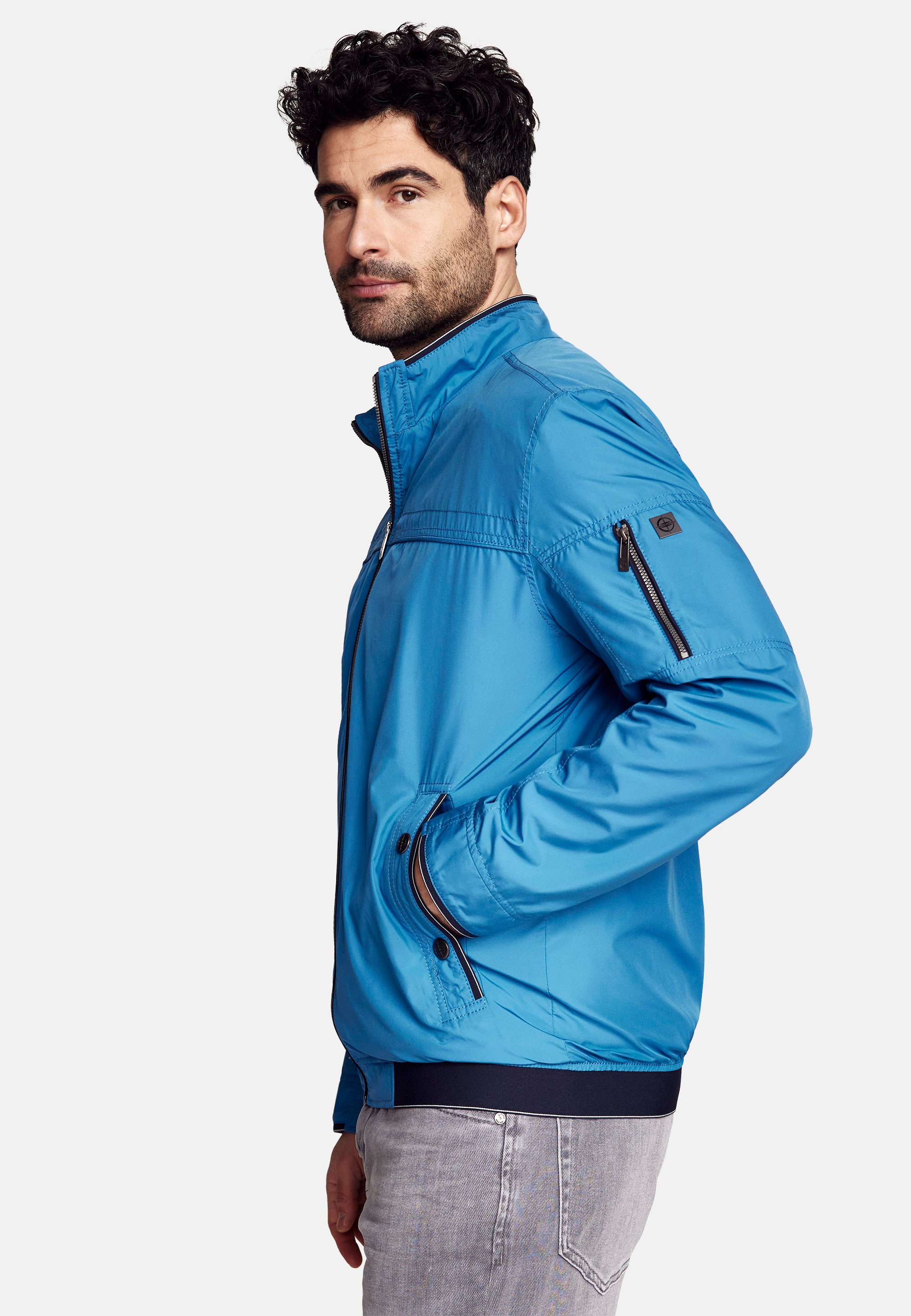 Cabano Outdoorjacke, mit hochabschließendem Kragen