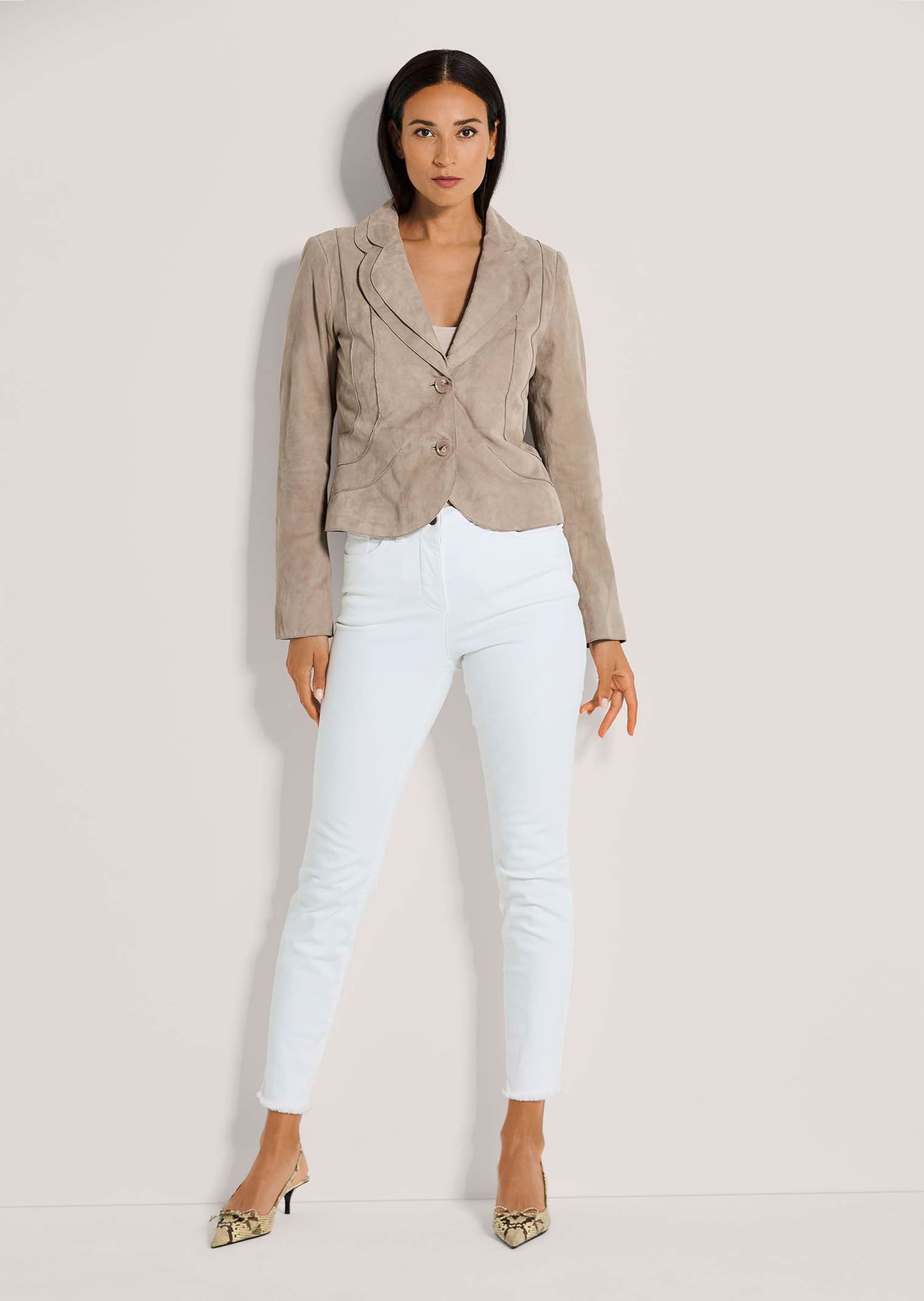 Thumbnail - MADELEINE Lederjacke "Lederjacke Kurzblazer aus Ziegenvelours-Leder"