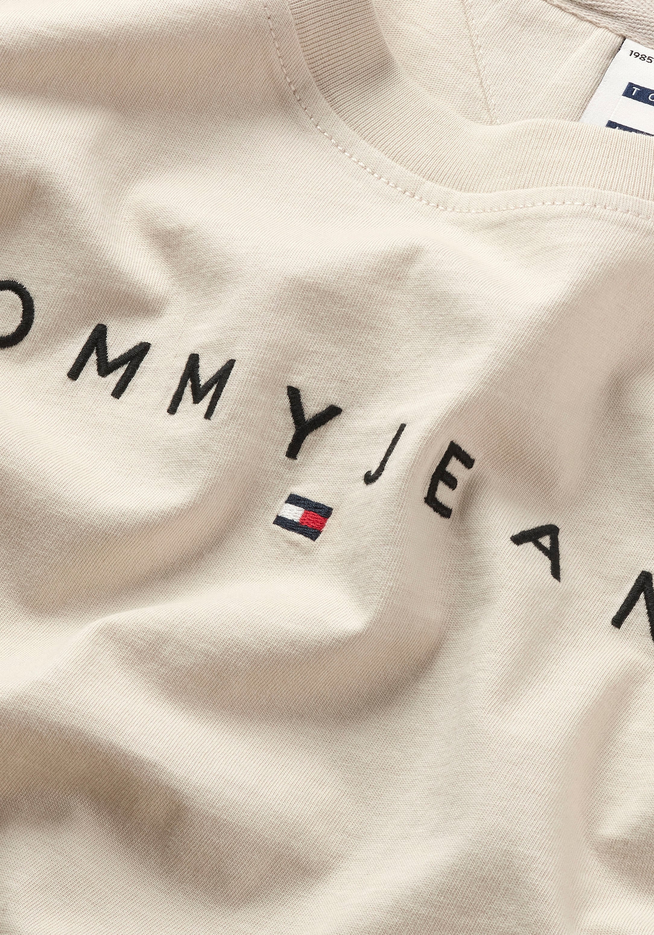 Tommy Jeans T-Shirt »TJM REG LINEAR LOGO TEE EXT«, mit Markenlabel