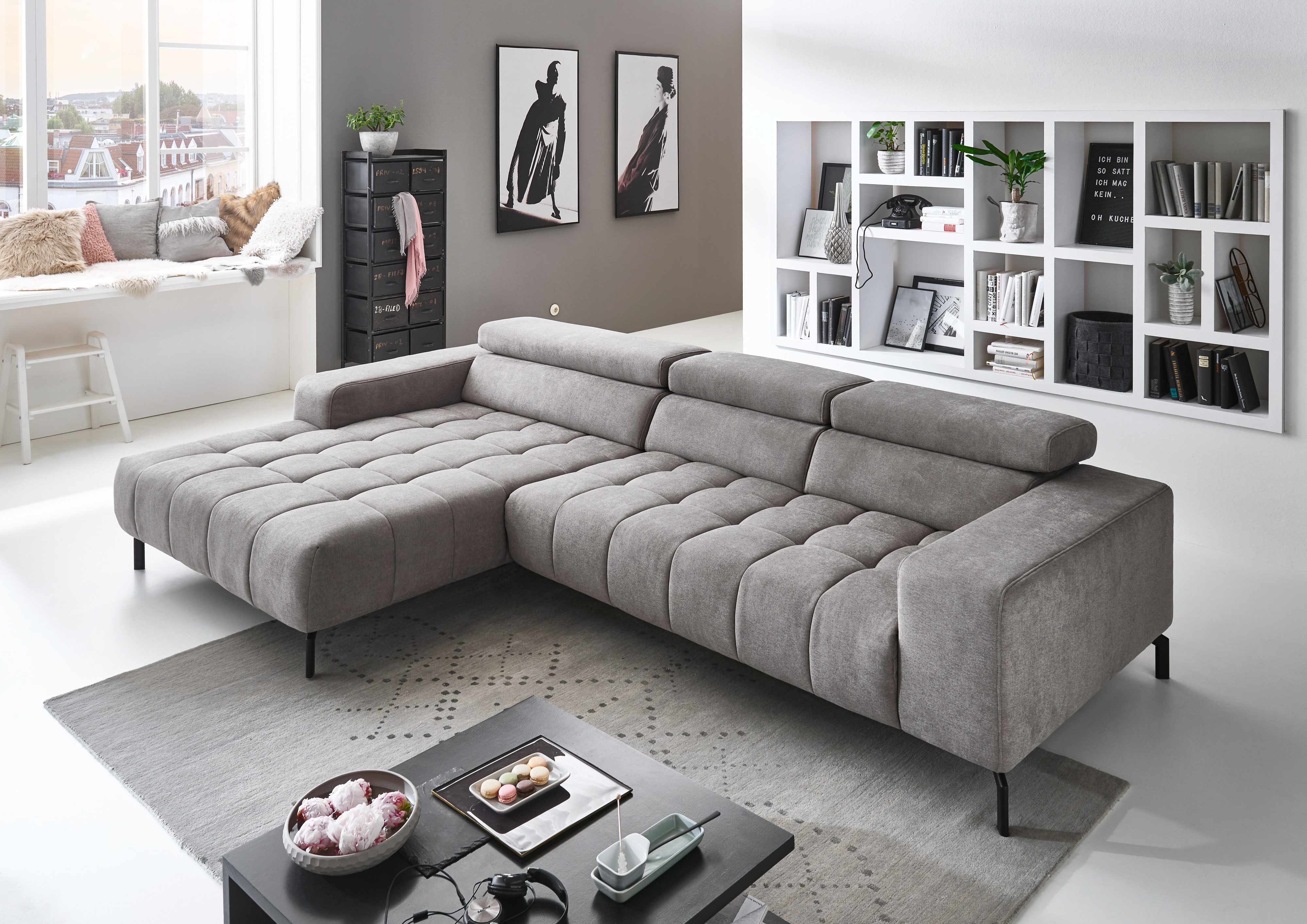 Die PlanBar Ecksofa "MP-IN18022 L-Form" mit Kopfteilverstellung & Zierkisse günstig online kaufen