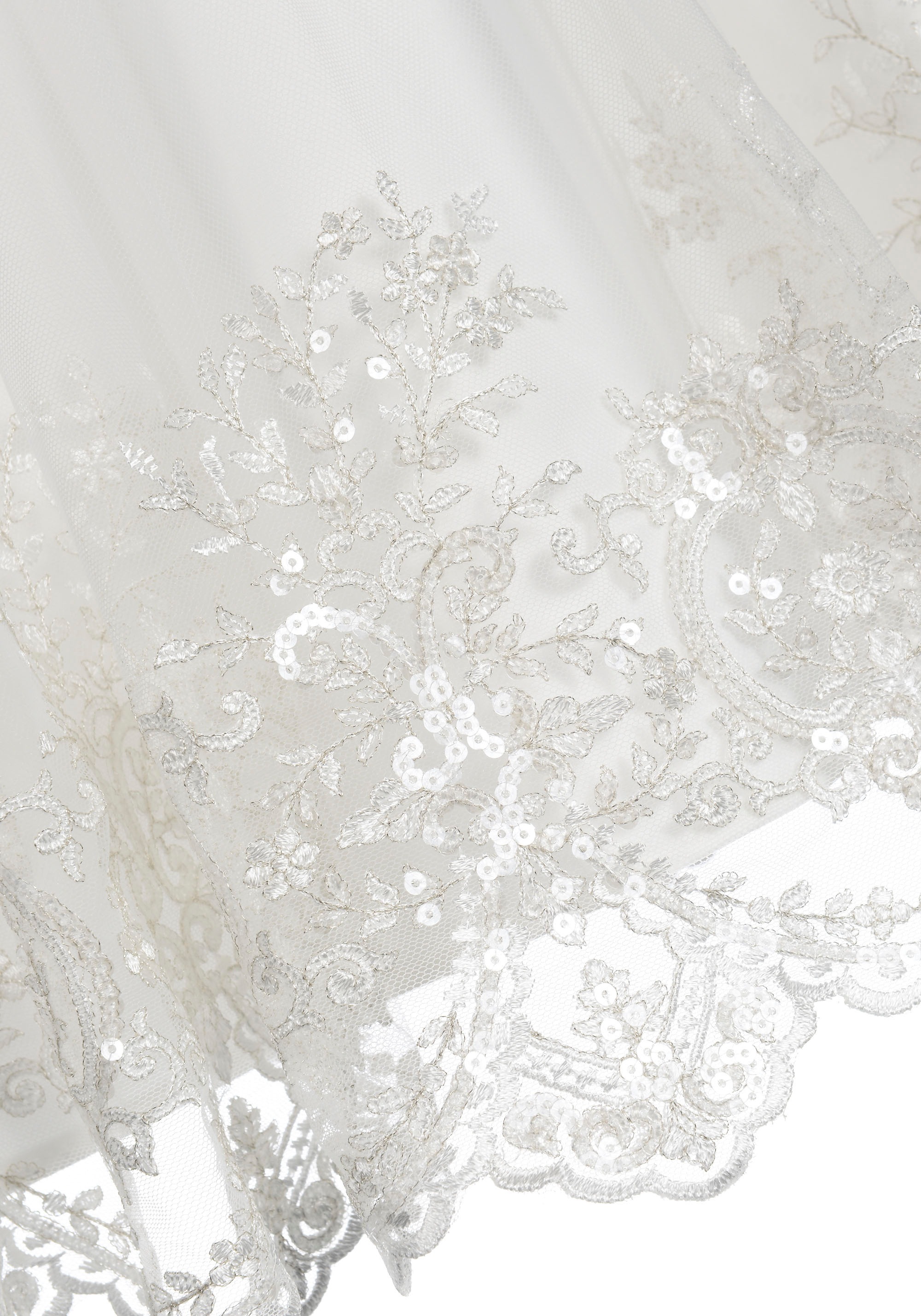 Thumbnail - happy girls Taufkleid mit besticktem Tüll mit Pailletten