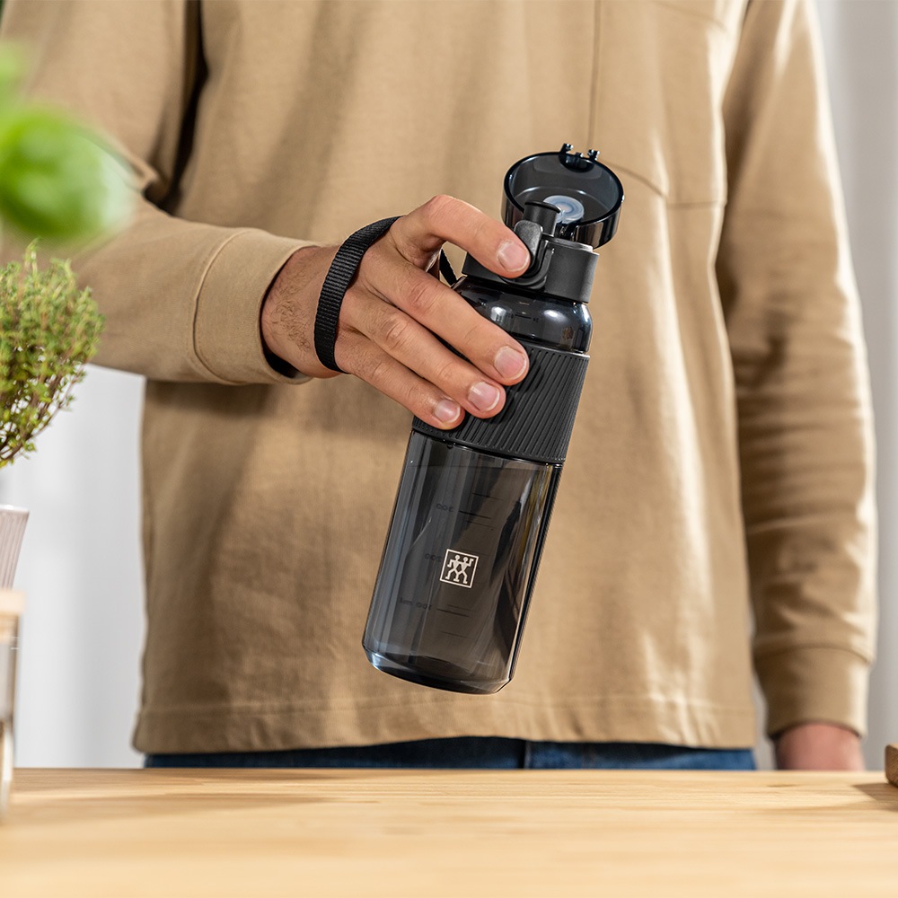 Zwilling Trinkflasche "Bottle mit Fruchtsieb zum Herausnehmen, Fassungsverm günstig online kaufen