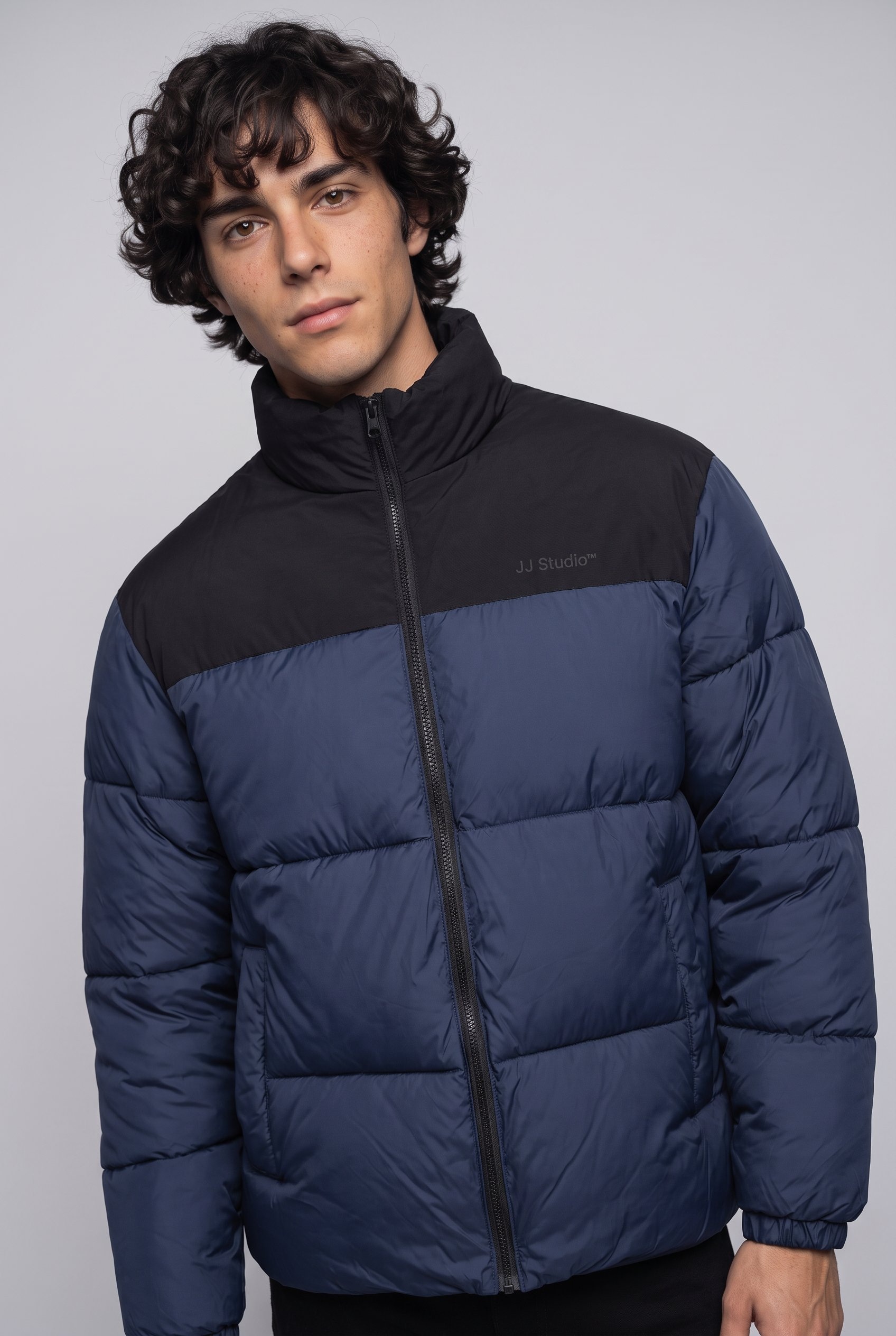 Jack & Jones Steppjacke »JJRAZE COLLAR STAND PUFFER« Kunstfaser, regular fit