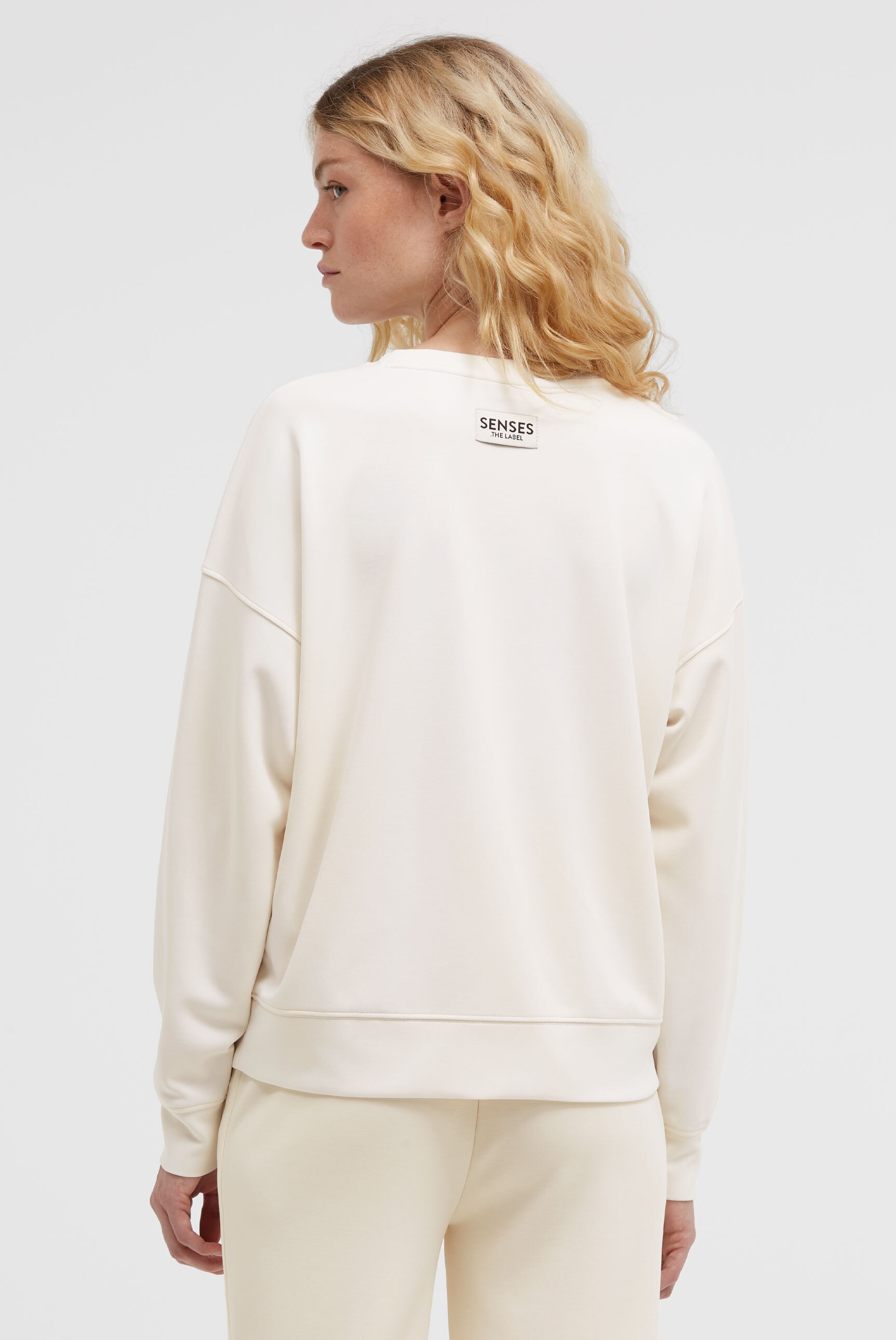 SENSES.THE LABEL Sweater

