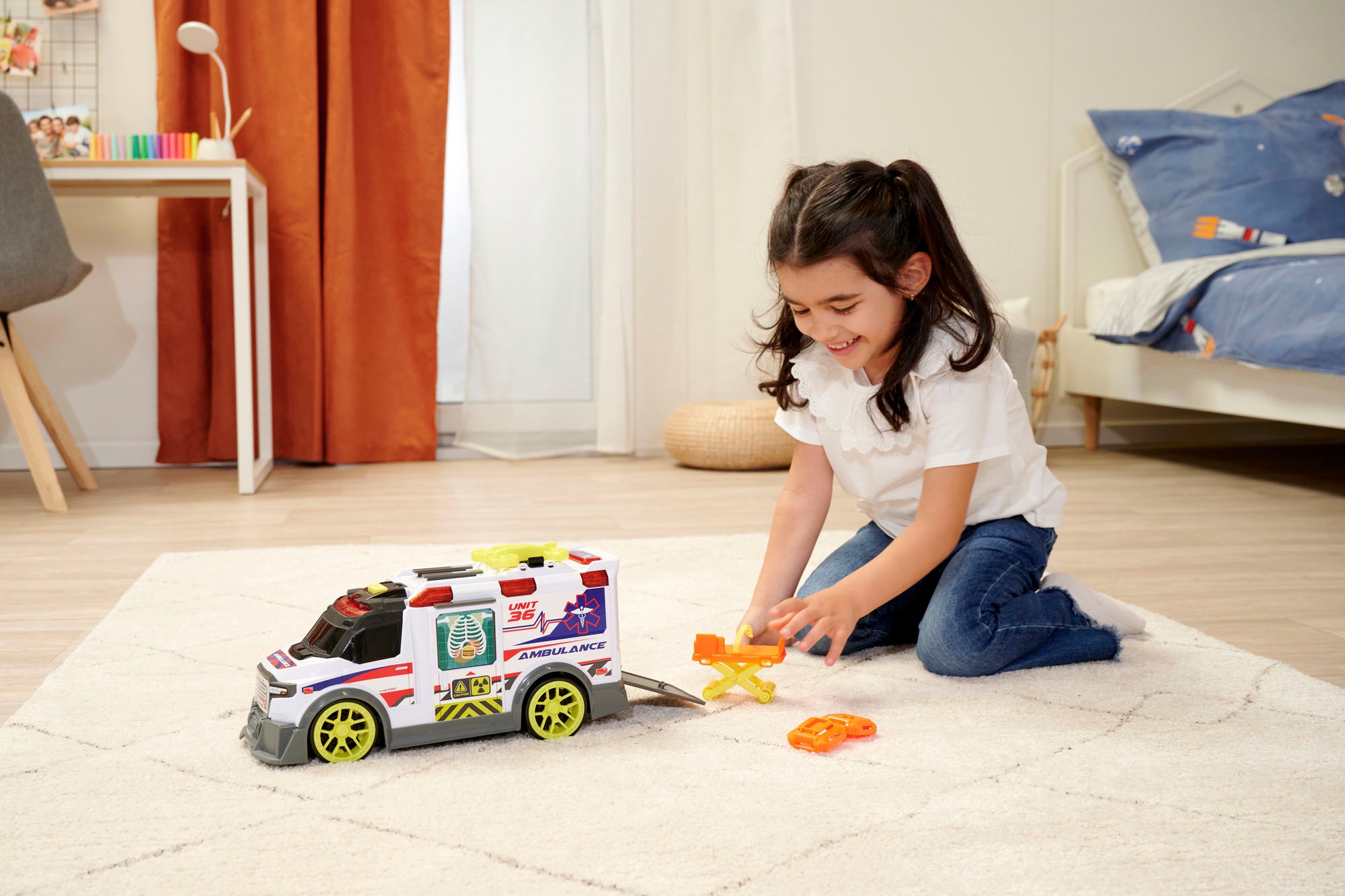 Dickie Toys Spielzeug-Krankenwagen »Ambulance«, mit Licht & Sound