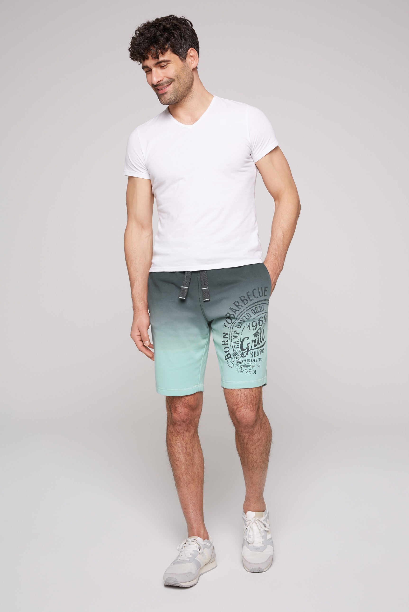 CAMP DAVID Sweatshorts, mit Elastikbund und Kordel