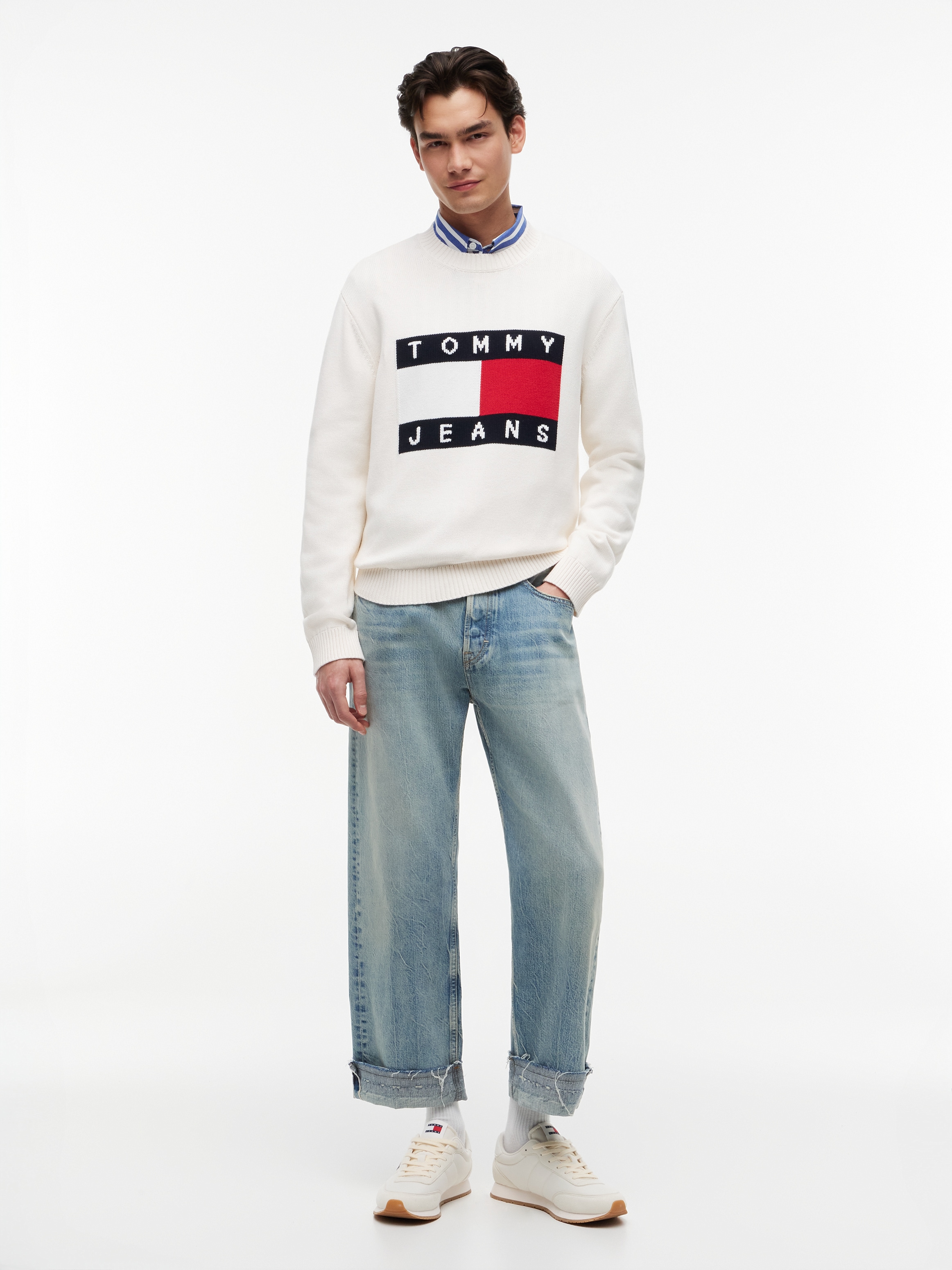 Tommy Jeans Strickpullover »REGULAR FLAG SWEATER« Regular fit mit Rundhalsausschnitt