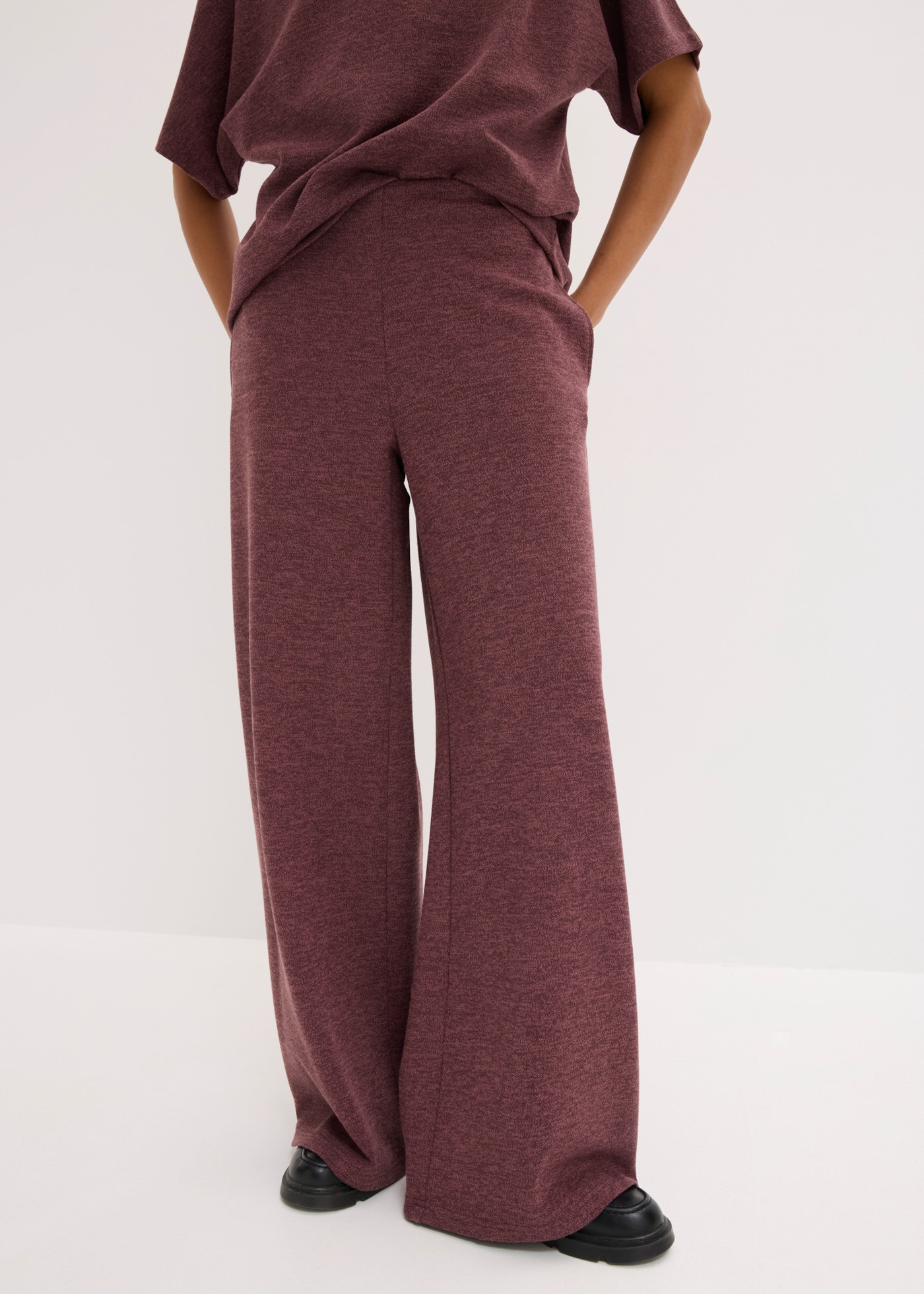 bonprix mit elastischem Bund, Loose Fit, aus Polyester und Elasthan, casual