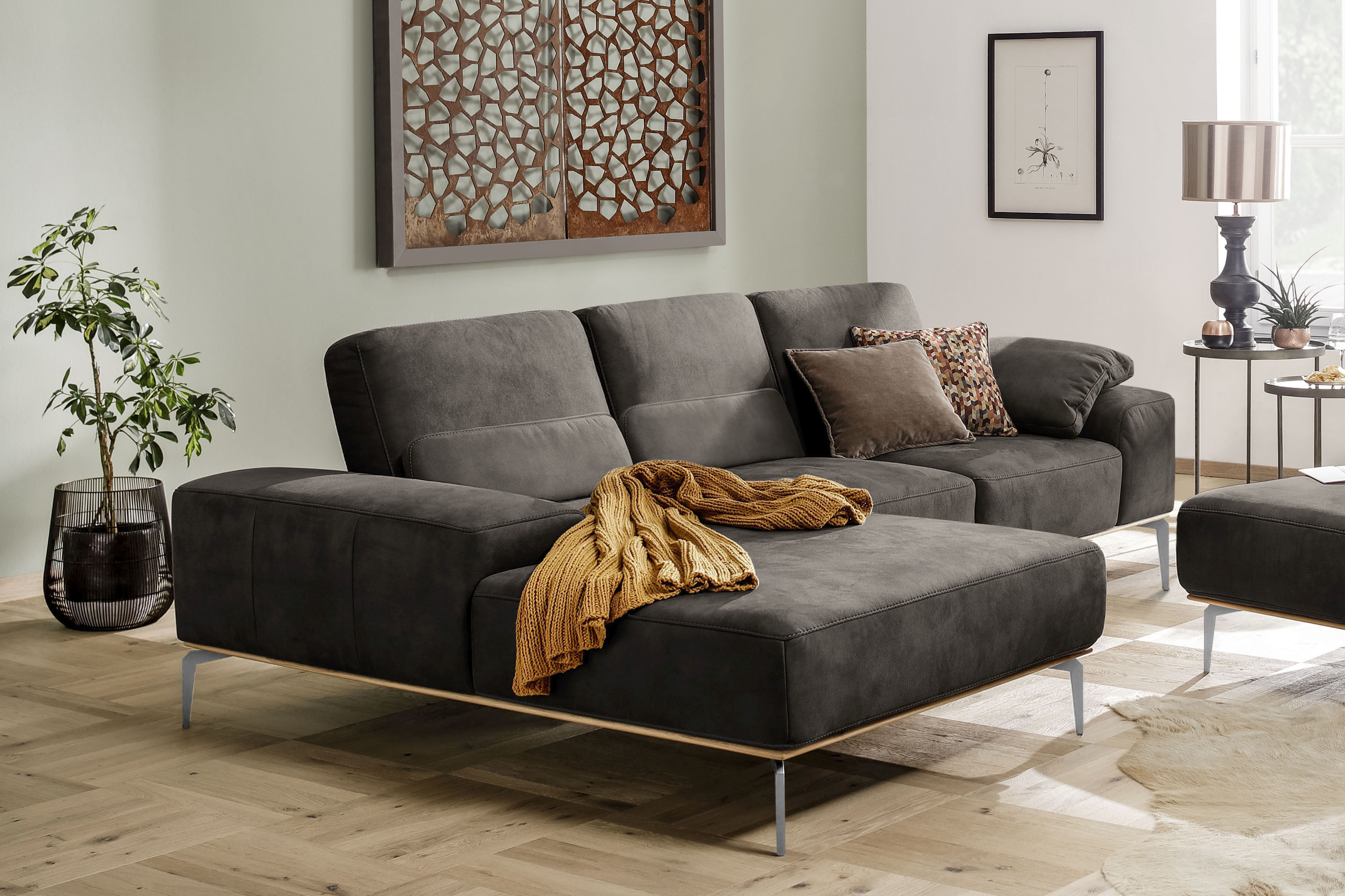 W.SCHILLIG Ecksofa "run, Designsofa mit tollem Sitzkomfort, L-Form" mit elegantem Holzsockel, Füße in Chrom glänzend, Breite 279 cm
