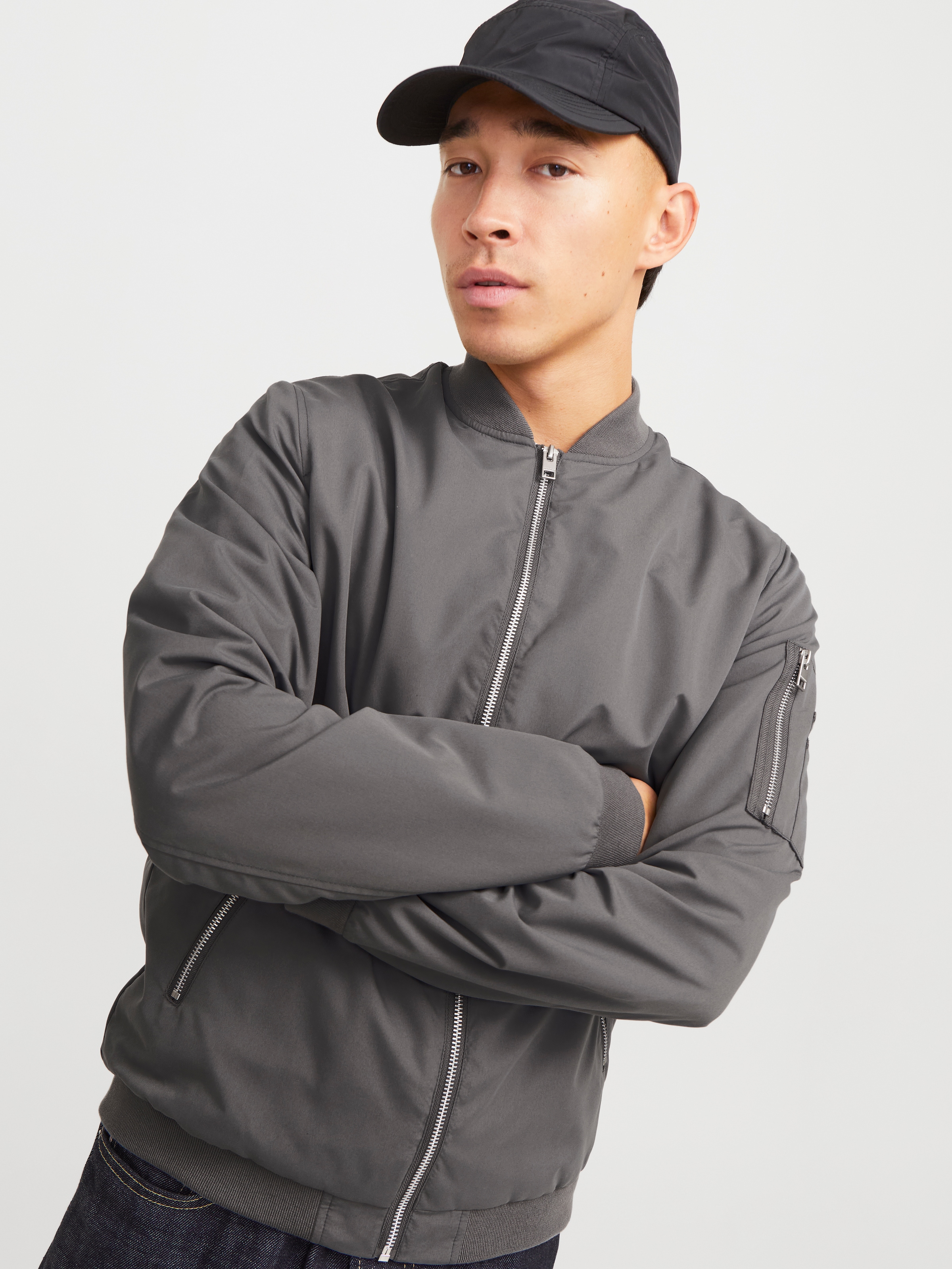 Jack & Jones Blouson »JJERUSH BOMBER NOOS«, ohne Kapuze, mit Reißverschlusstaschen