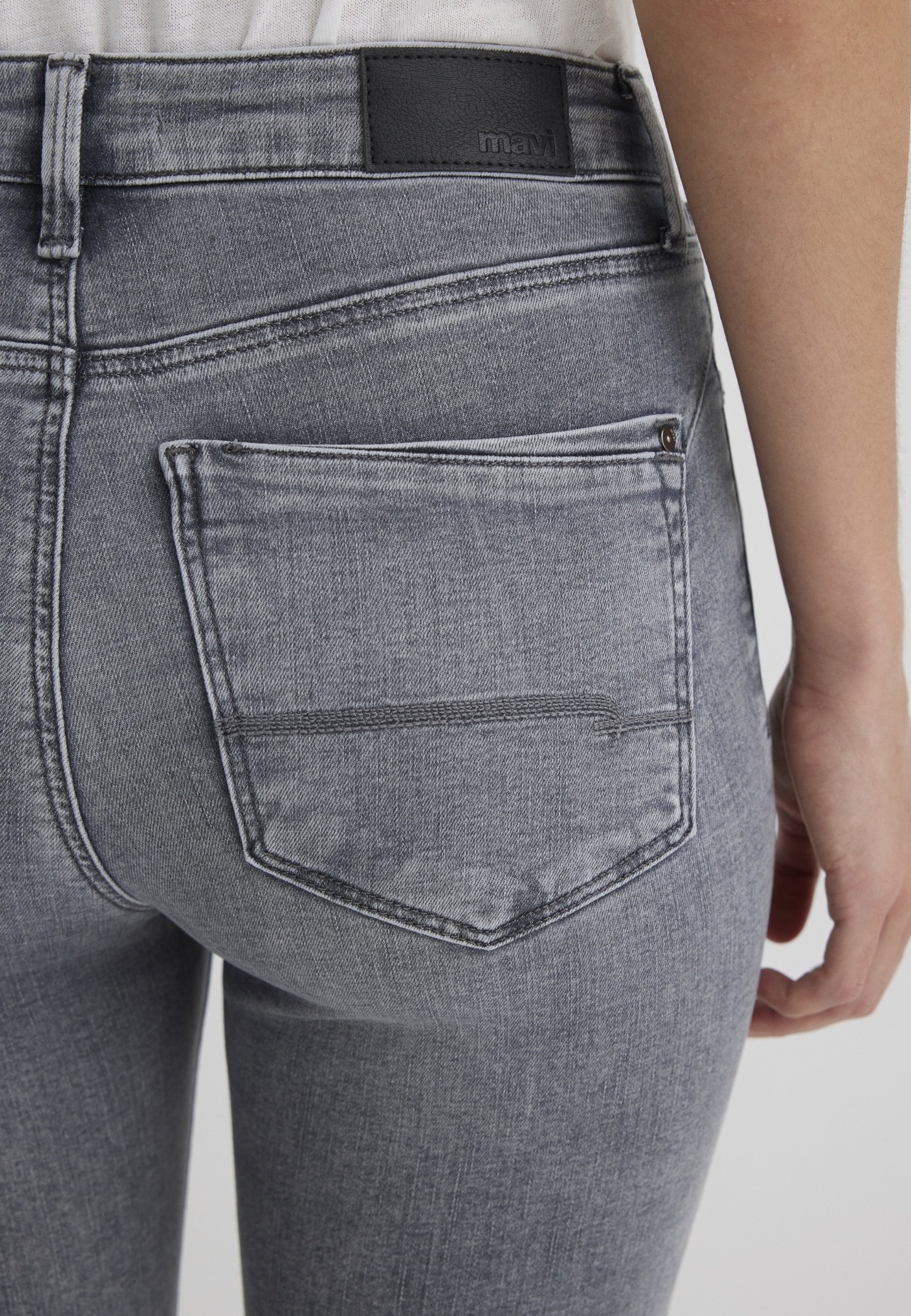 Mavi Straight-Jeans »KENDRA«, gerde Form