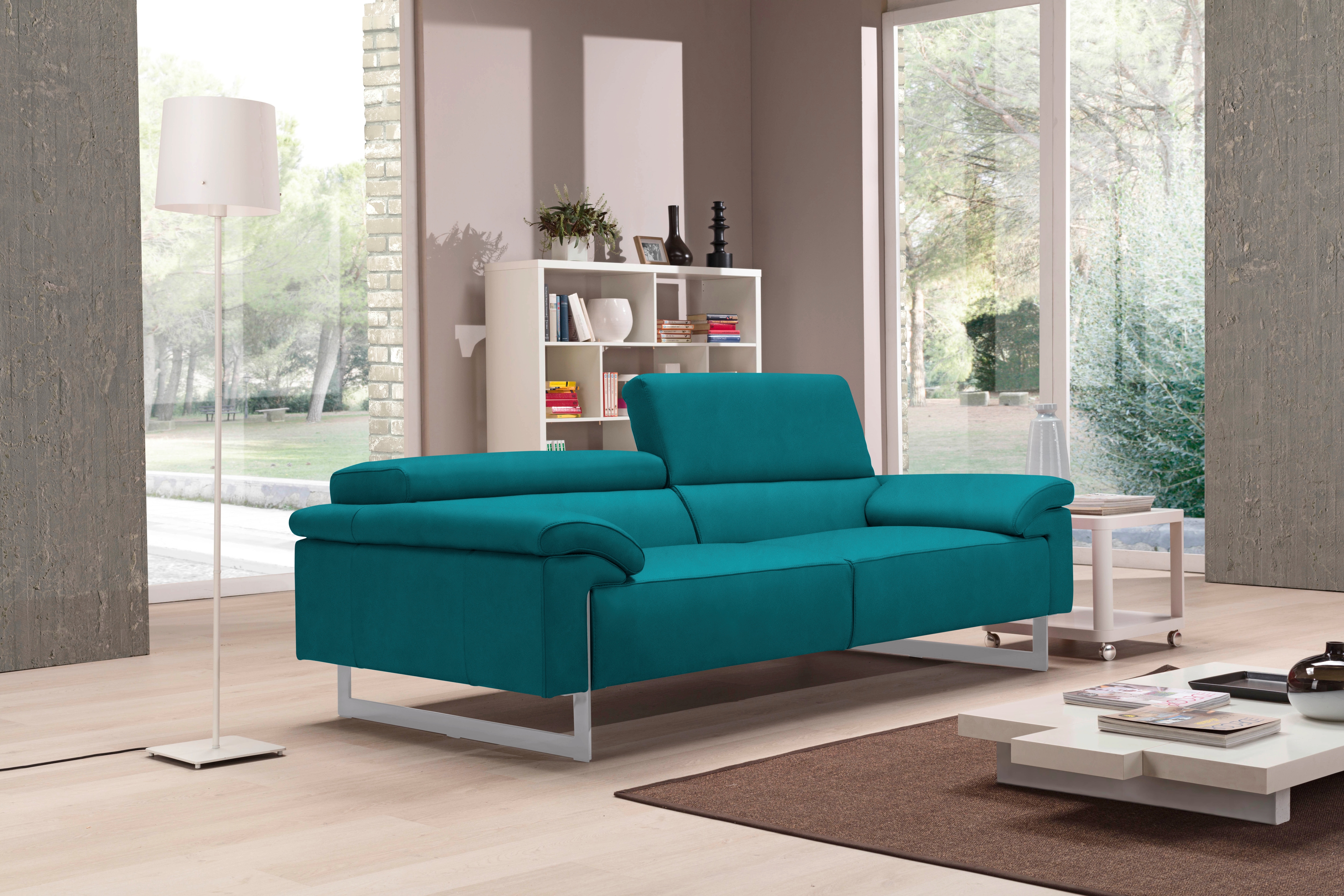 Egoitaliano 2,5-Sitzer "Malika, Designsofa mit hohem Sitzkomfort, edel und bequem" inkl. Kopfteilverstellung und chromfarbenen Metallfüßen