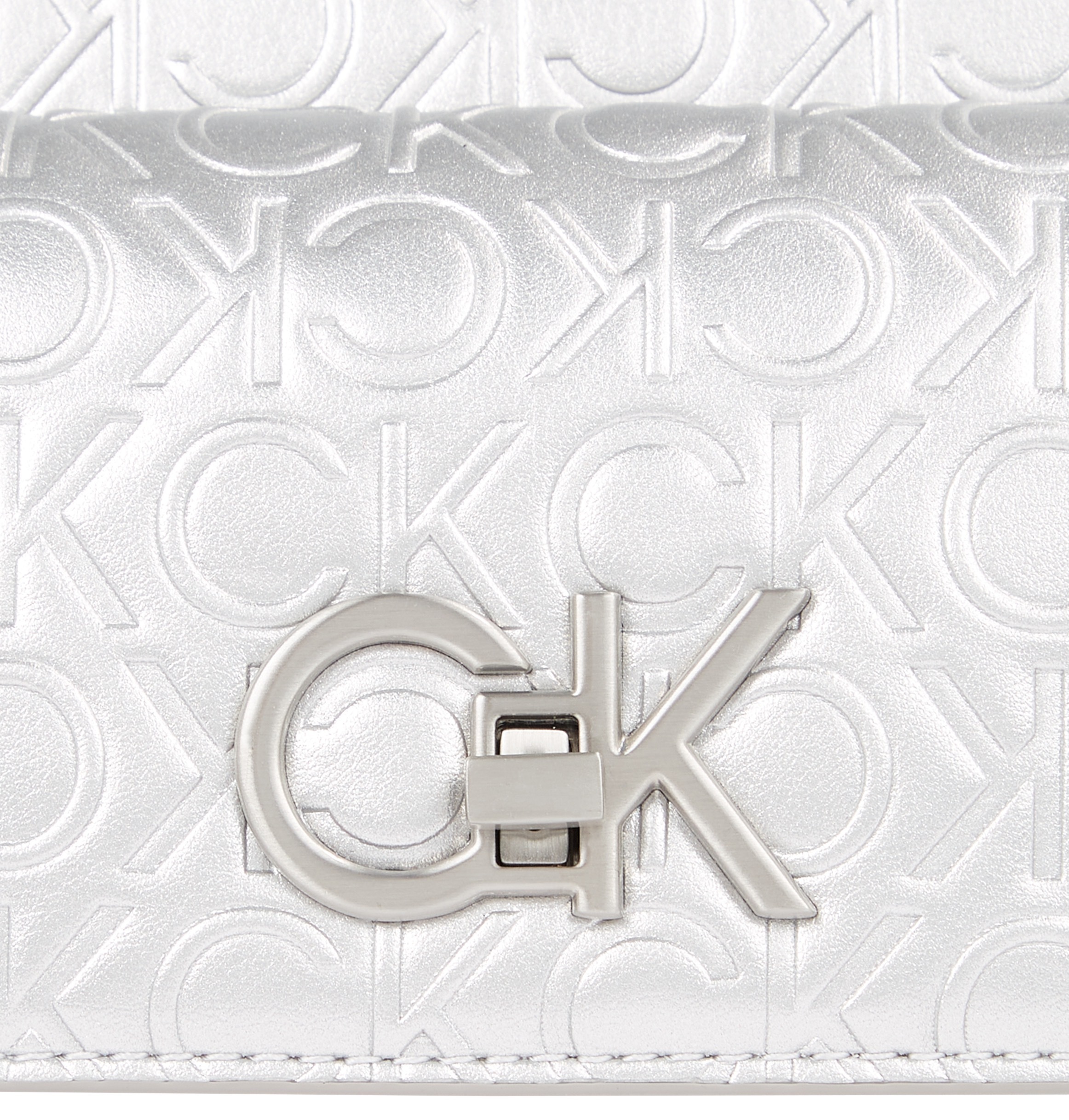 Calvin Klein Mini Bag »RE-LOCK CAMERA BAG W/FLAP_EMB«, mit All-Over-Logoprägung