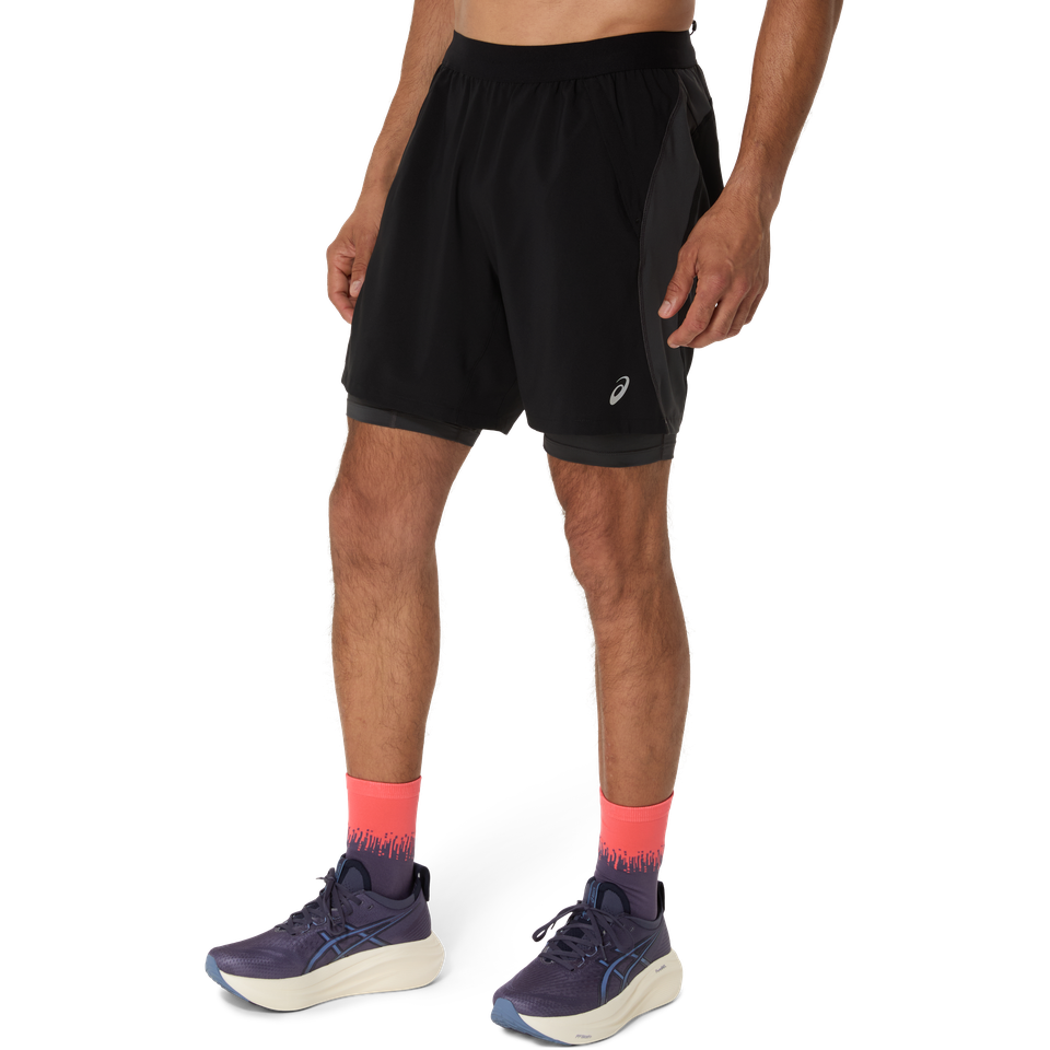 Asics Laufshorts "ROAD 2-N-1 7IN SHORT" ACTIBREEZE™ Technologie, Schnelltrocknend, Atmungsaktiv