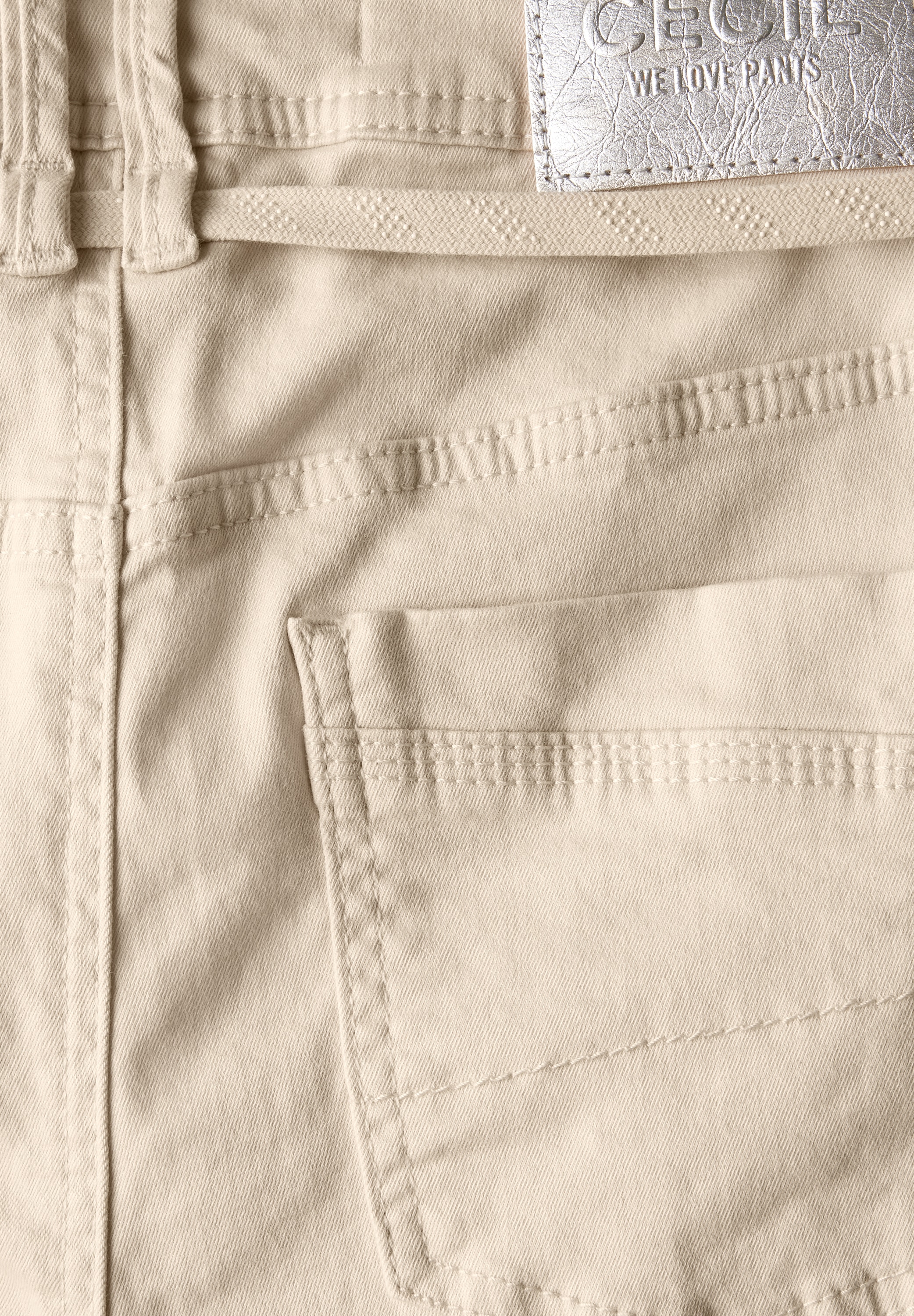 Cecil Stoffhose, Middle Waist