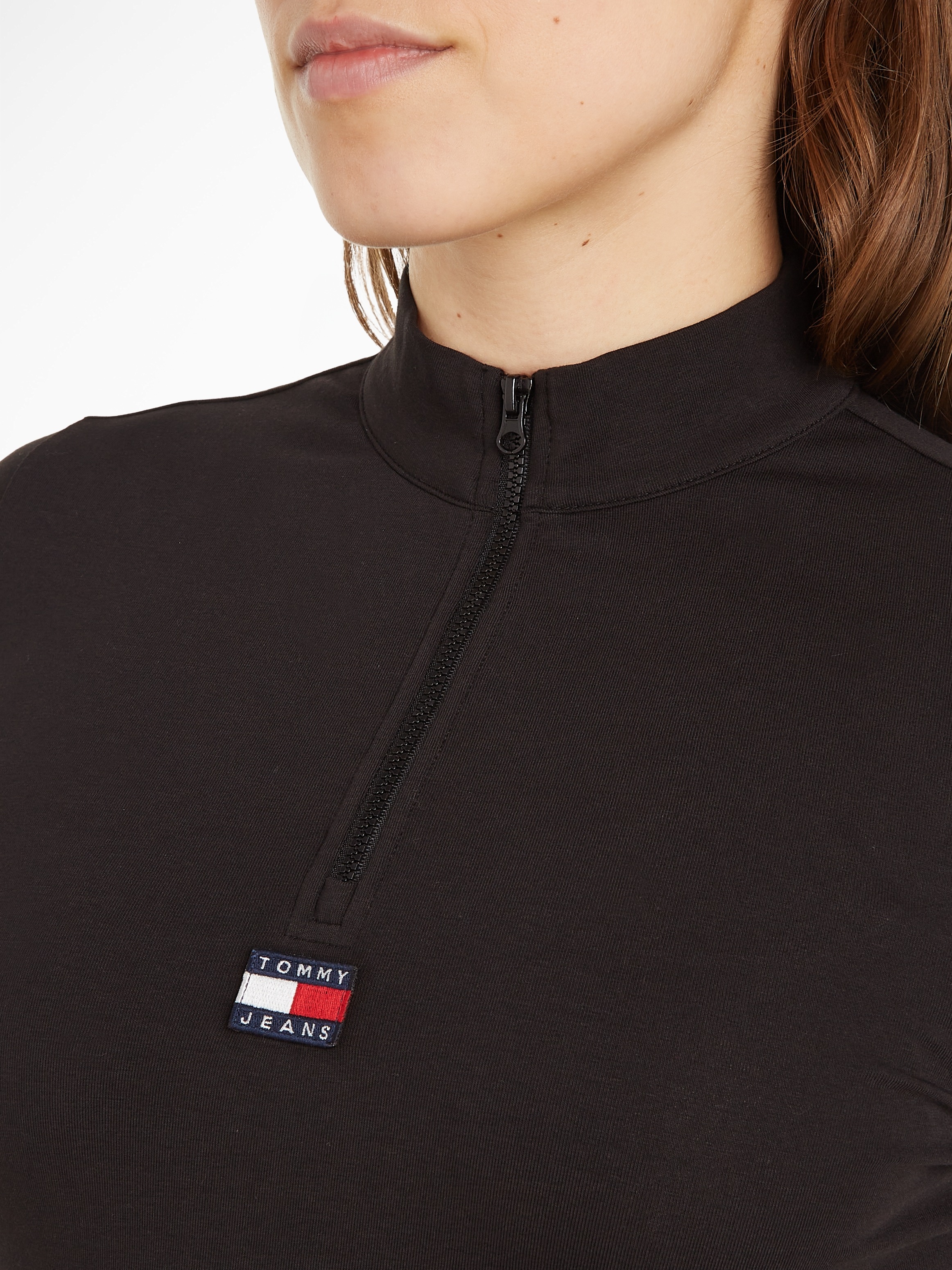 Tommy Jeans Langarmshirt »TJW XS BADGE 1/4 ZIP MOCKNECK LS«