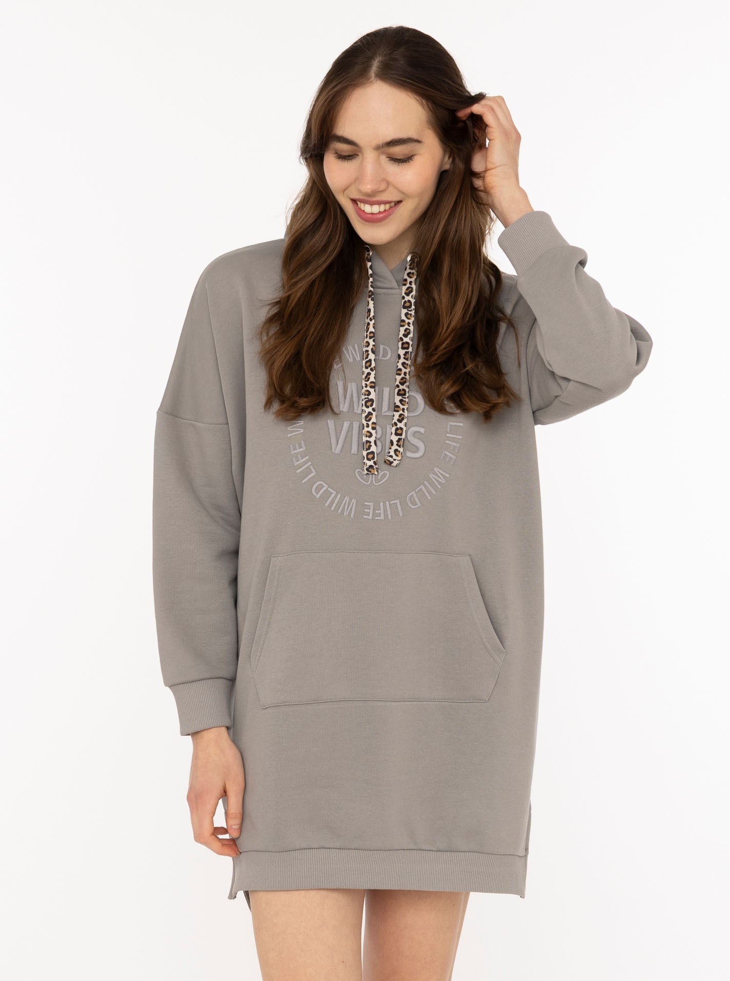 Zwillingsherz Sweatkleid ""Wild Vibes"" Kängurutasche praktische Fronttasch günstig online kaufen