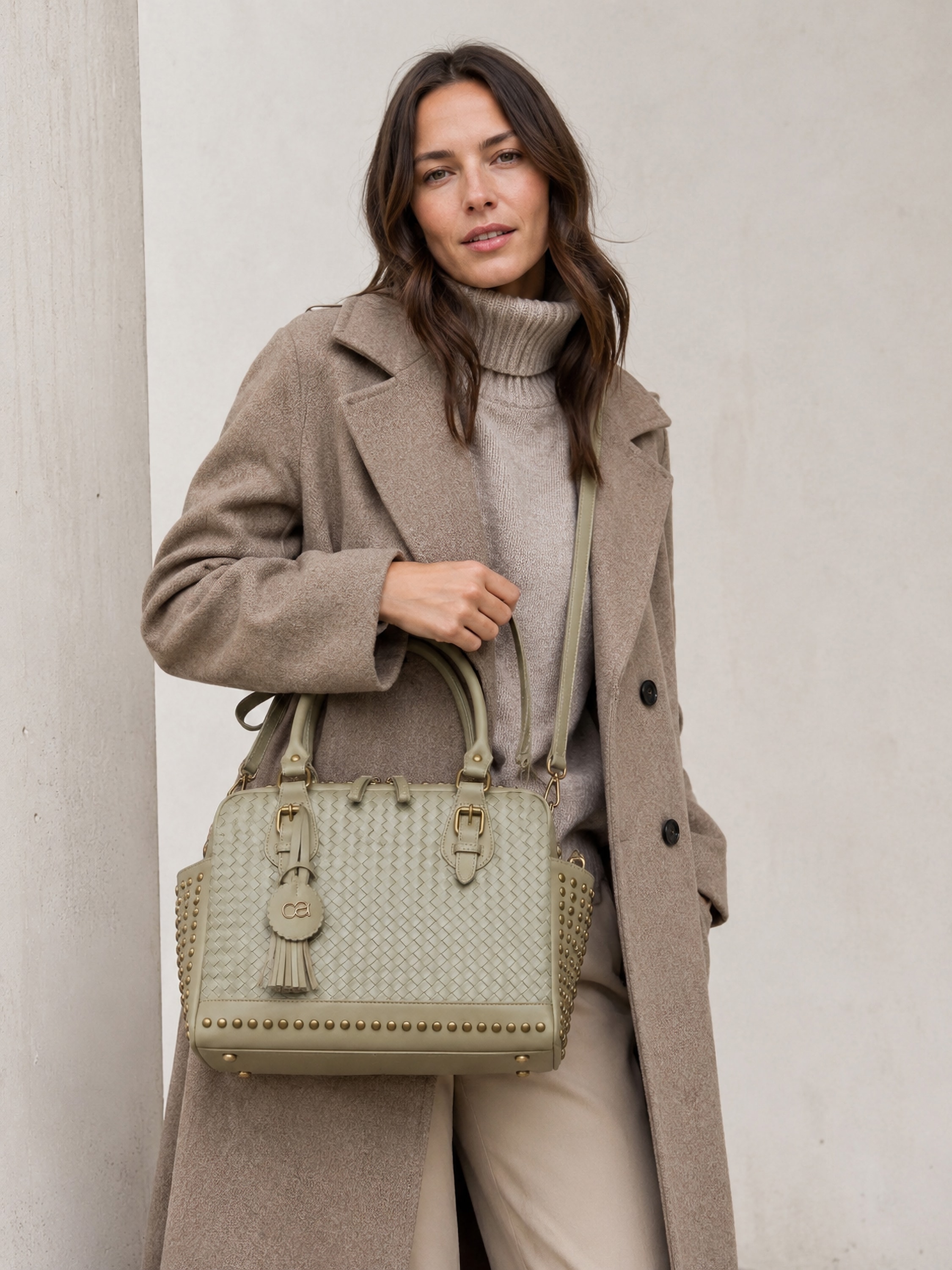 COLLEZIONE ALESSANDRO Schultertasche »Berlin« mit Nieten und Flechtung