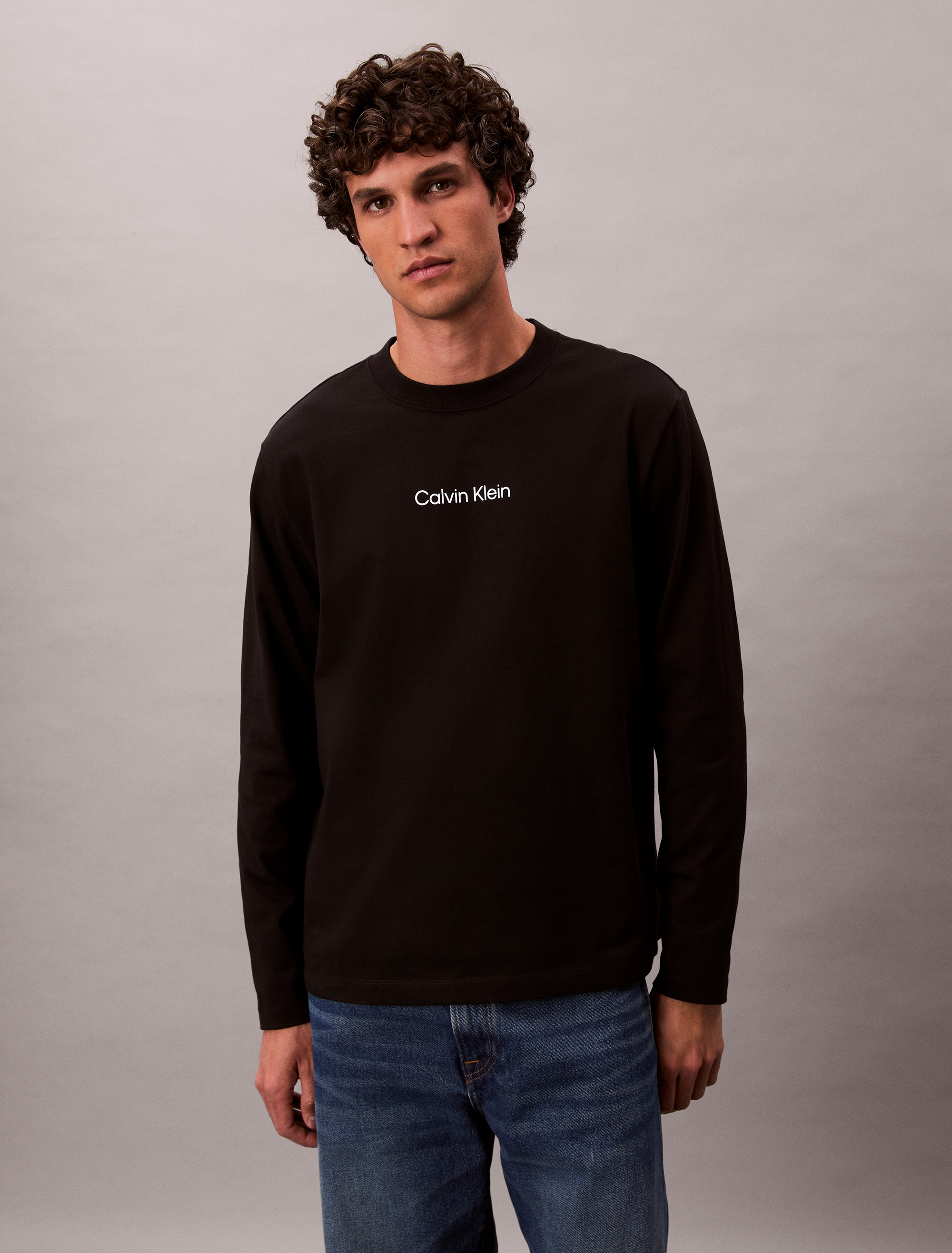 Calvin Klein Langarmshirt "LS RLXD STANDARD LOGO CREWNK TEE", Rundhalsaussc günstig online kaufen