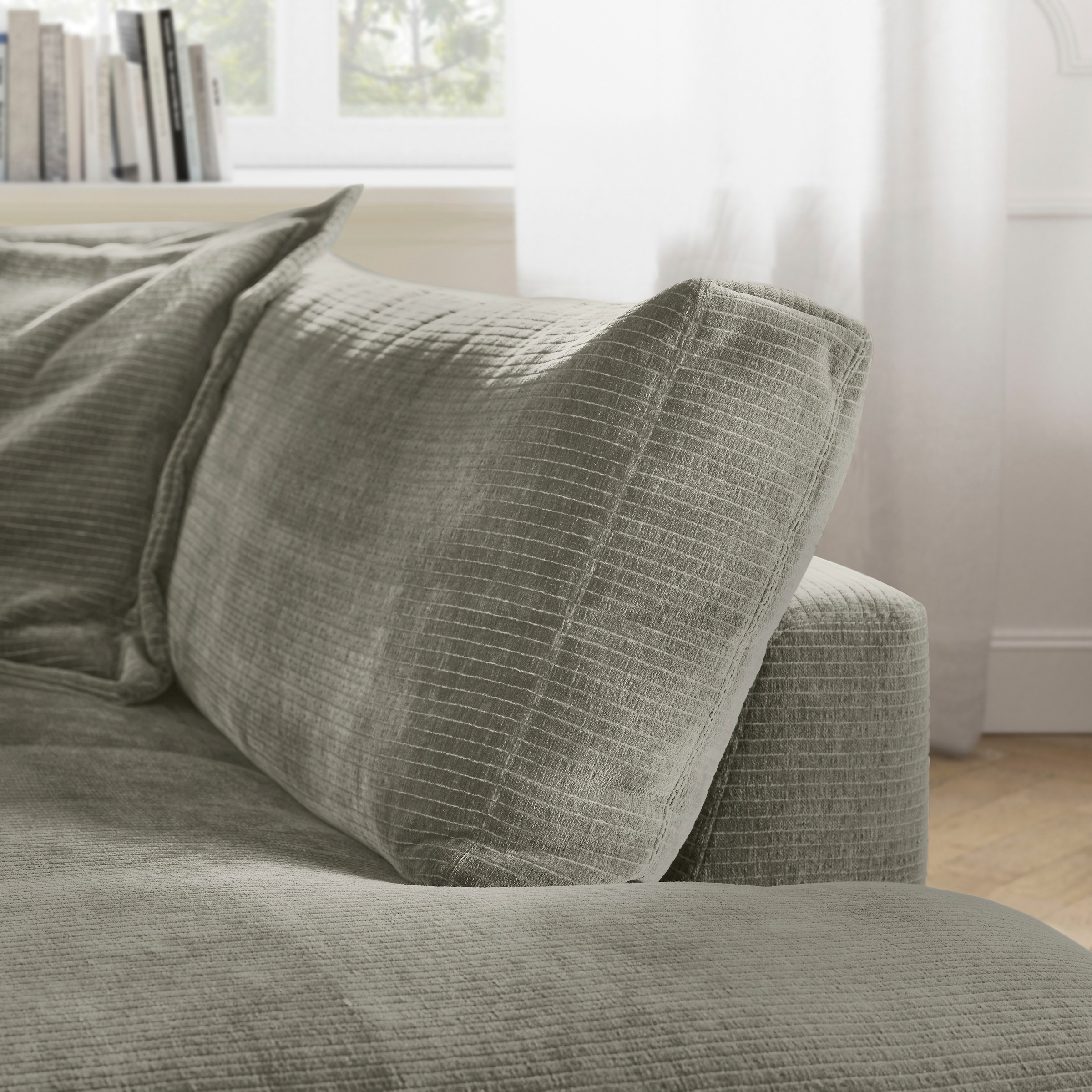 Musterring Ecksofa »Lucia«, mit großem Longchair, verschiedene Farben, B304 x T224 cm