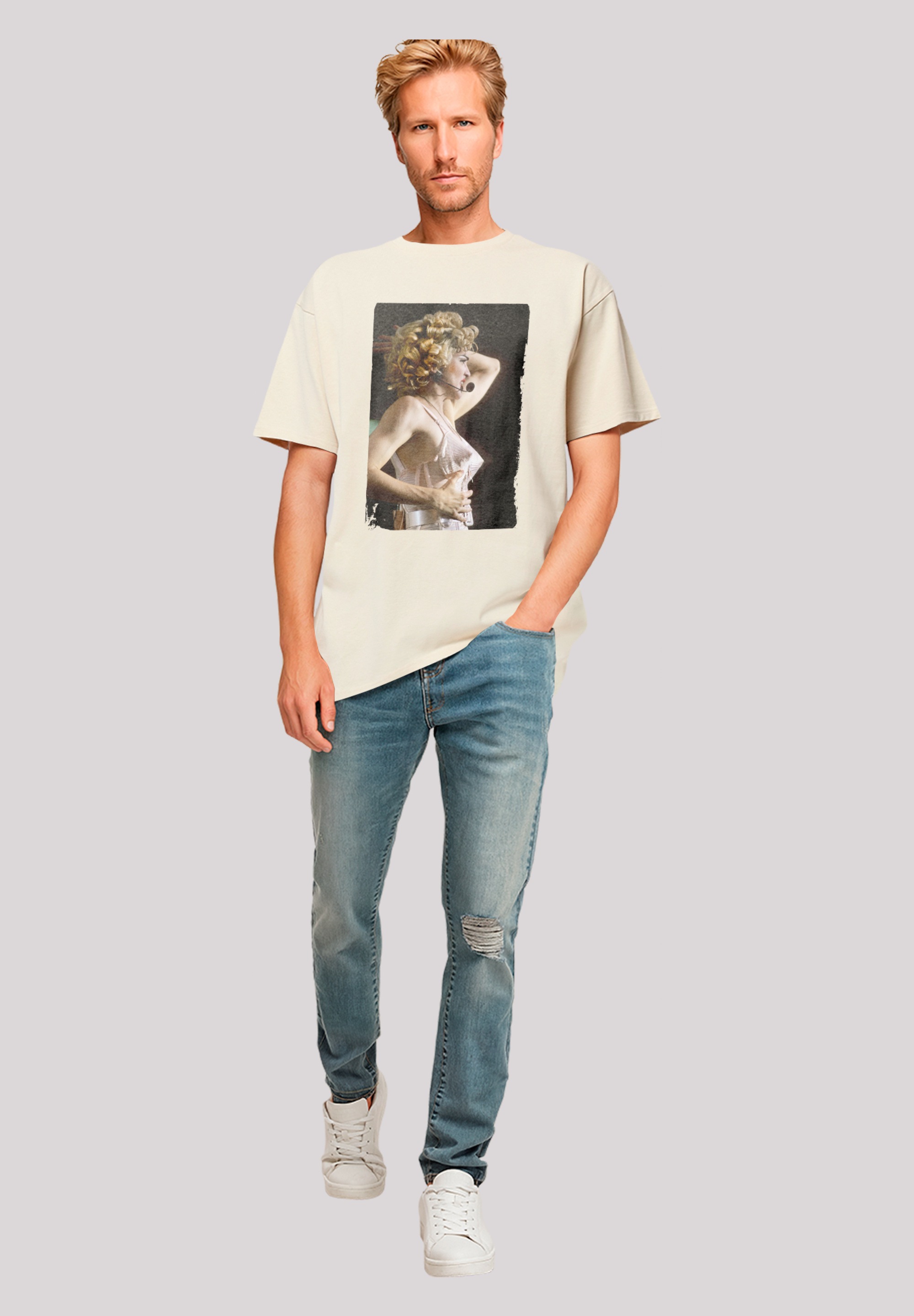 Thumbnail - F4NT4STIC T-Shirt "Madonna Live At Wembley 1990 By Stephen Wright" Premium Qualität