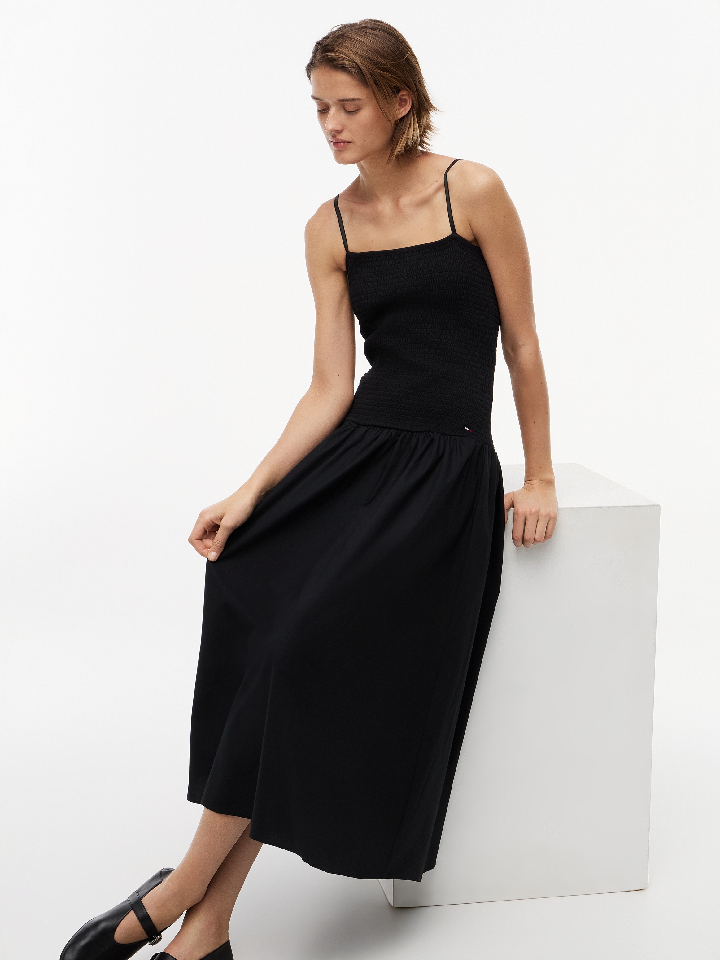 Tommy Jeans Trägerkleid »TJW SMOCK FABRIC MIX MAXI DRESS« Baumwolle, gesmoktes Oberteil, schmale Träger