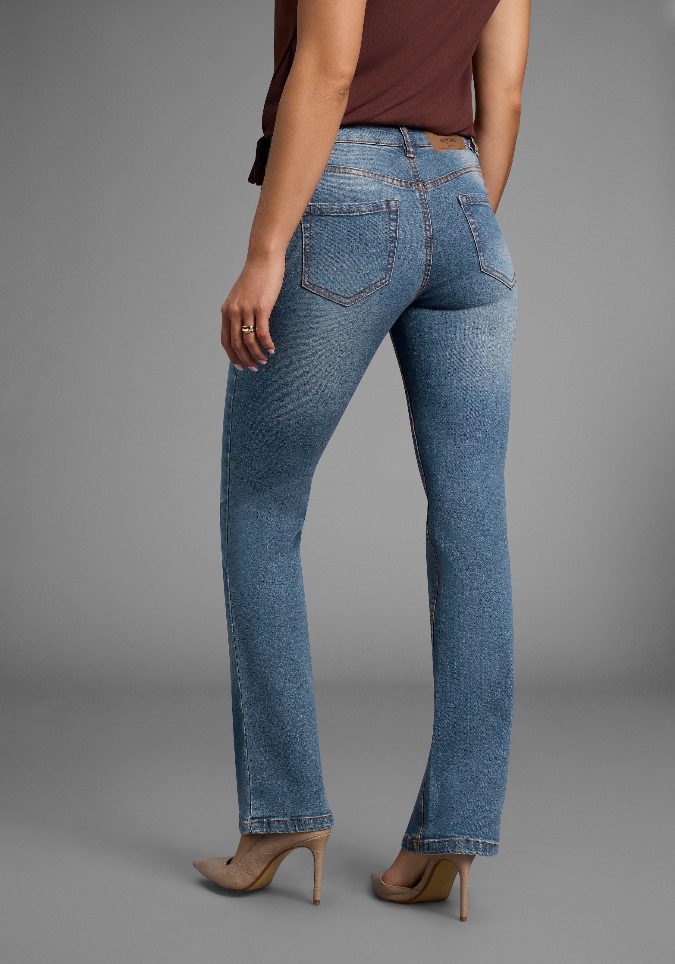 Arizona Bootcut-Jeans »Bund mit seitlichem Gummizugeinsatz« hohe Leibhöhe,  Bootcut,  mit Stretch,  klassischer 5-Pocket-Style