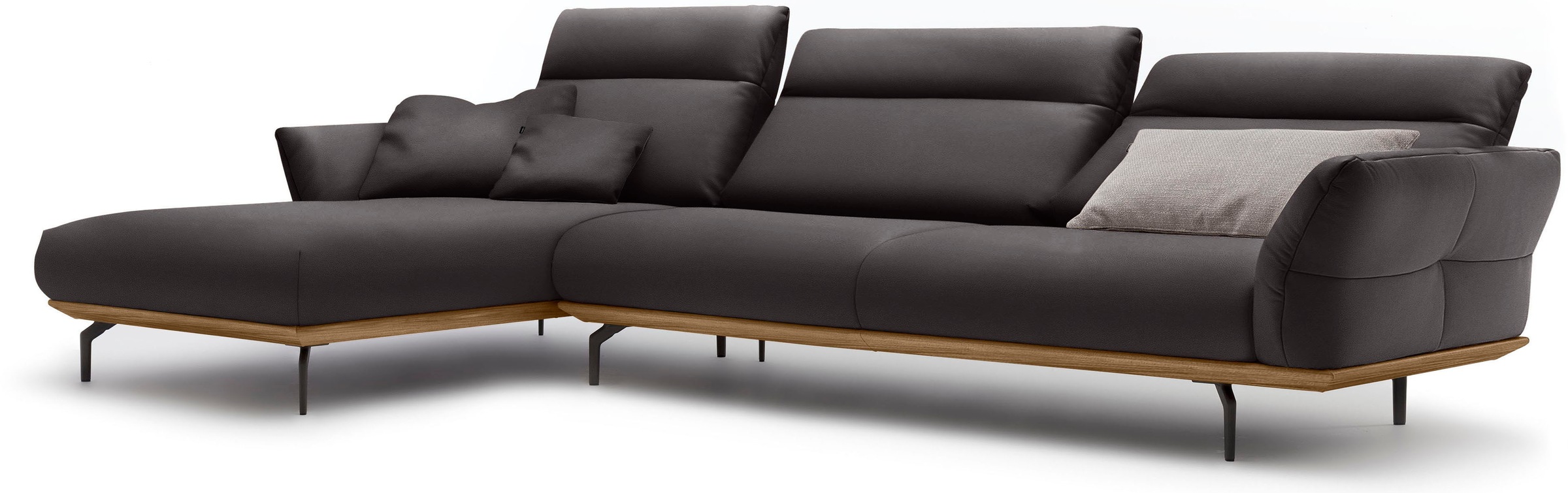 Creation BY ROLF BENZ Ecksofa »CR.460«, Sockel in Nussbaum, Winkelfüße in Umbragrau, Breite 338 cm