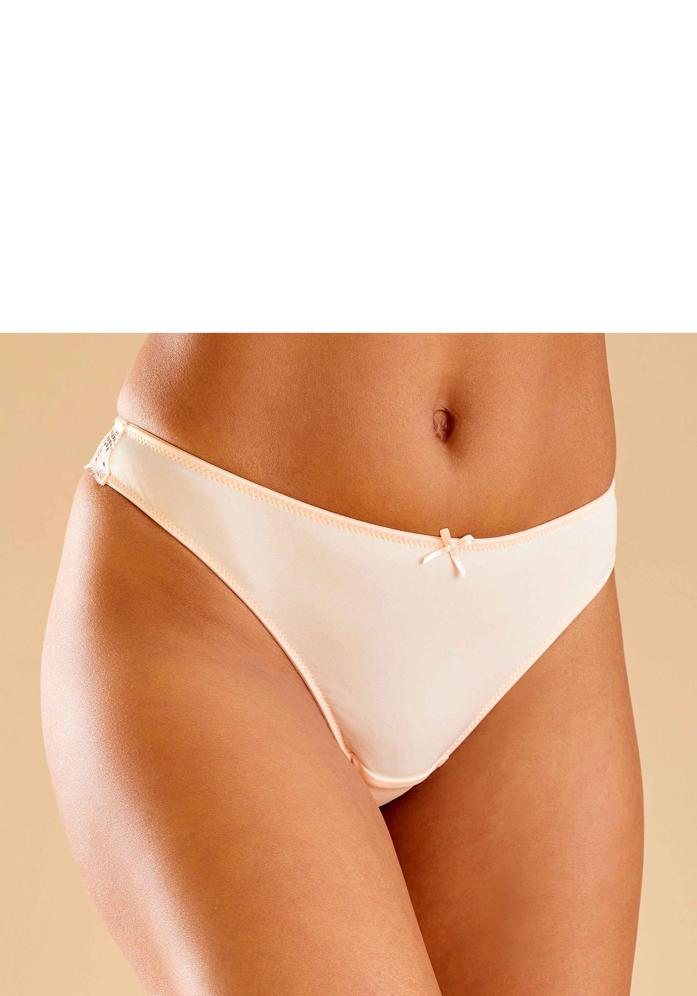 petite fleur String, (3 St.), hinten komplett aus zarter Jacquardspitze