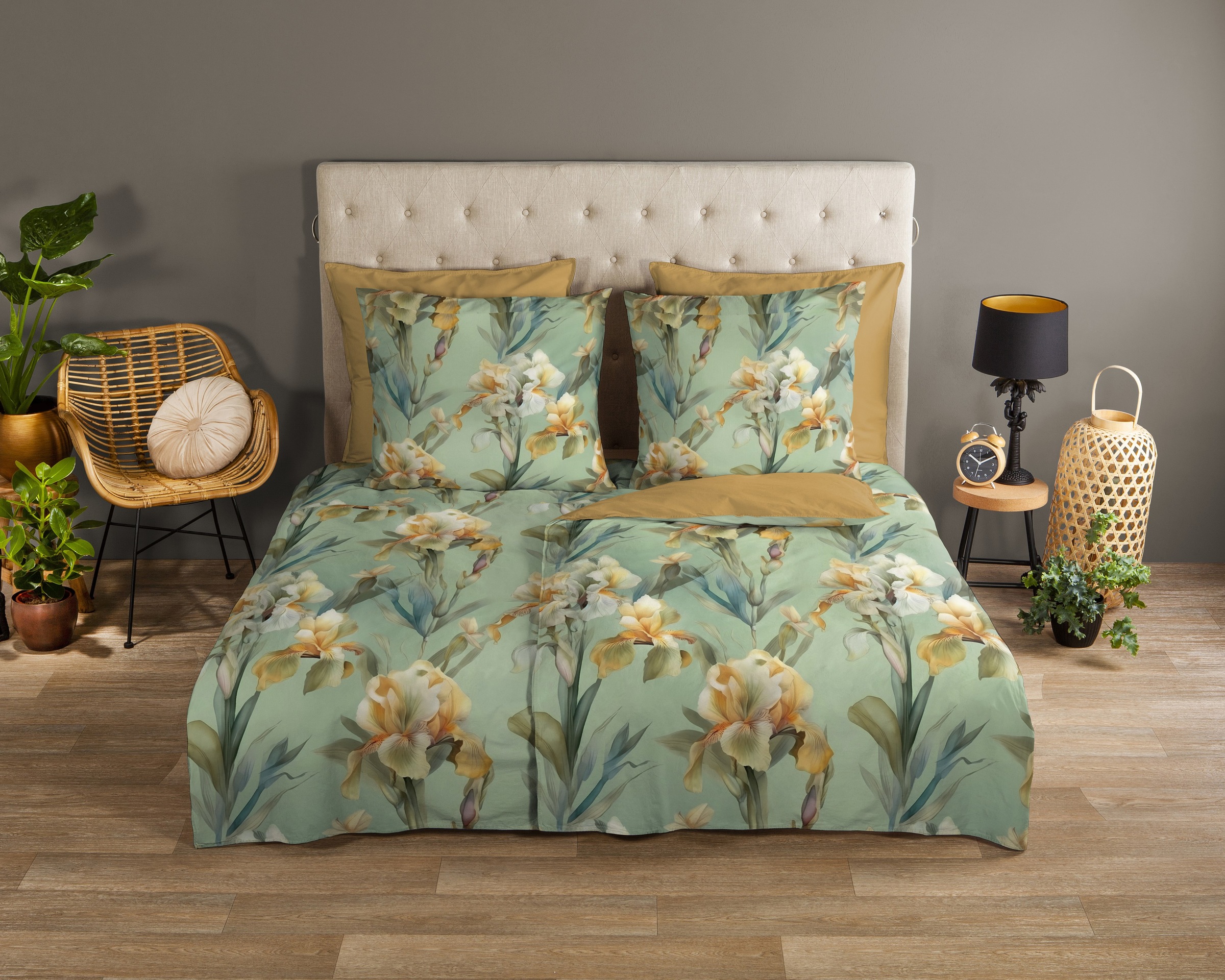 good morning Wendebettwäsche »Iris« 2 100% Baumwolle, Renforcé, Reißverschluss, Wendeoptik, Blumen