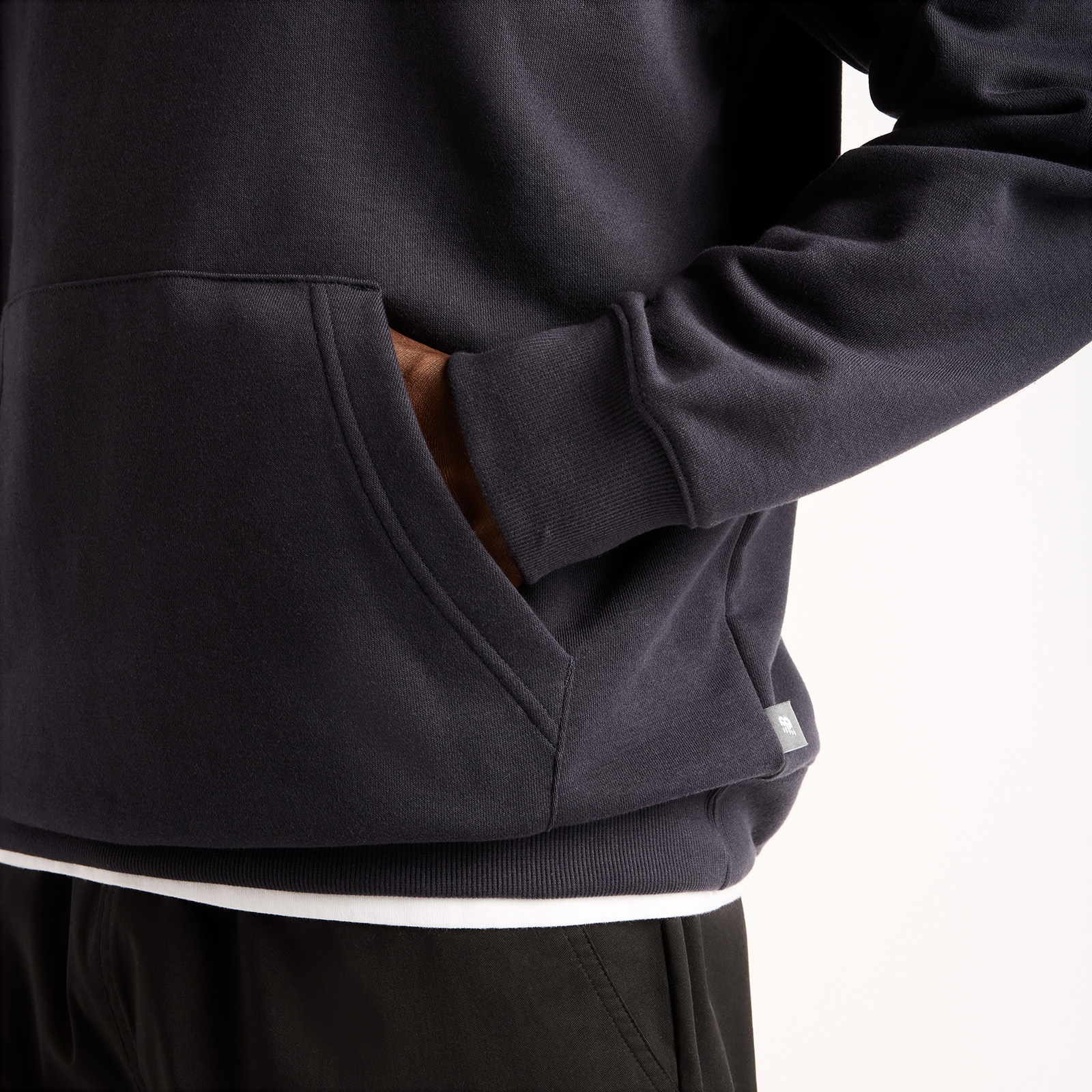New Balance Kapuzensweatshirt »FOGGY DAZE 1906 HOODIE«, aus Baumwolle und Polyester, sportlicher Stil
