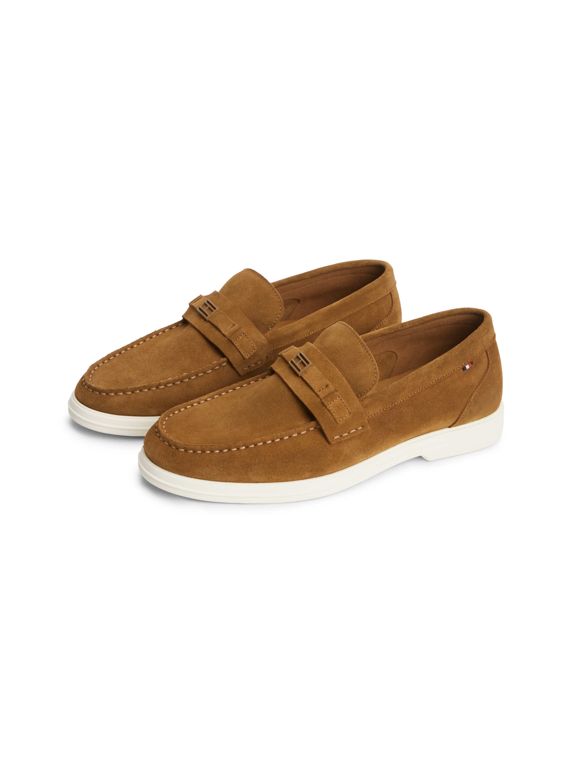 Tommy Hilfiger Loafer "LIGHT SUEDE FLAG HARDWARE LOAFER" Slipper, Schlupfschuh, mit modischem Zierriegel und Ziernähten