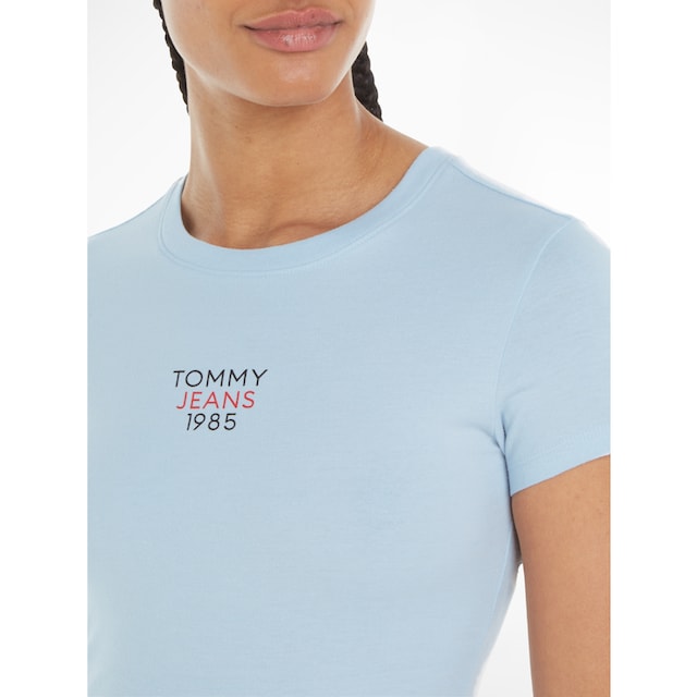 Tommy Jeans T-Shirt »TJW SLIM ESSENTIAL LOGO 1 SS«, mit Logoschriftzug  kaufen | BAUR