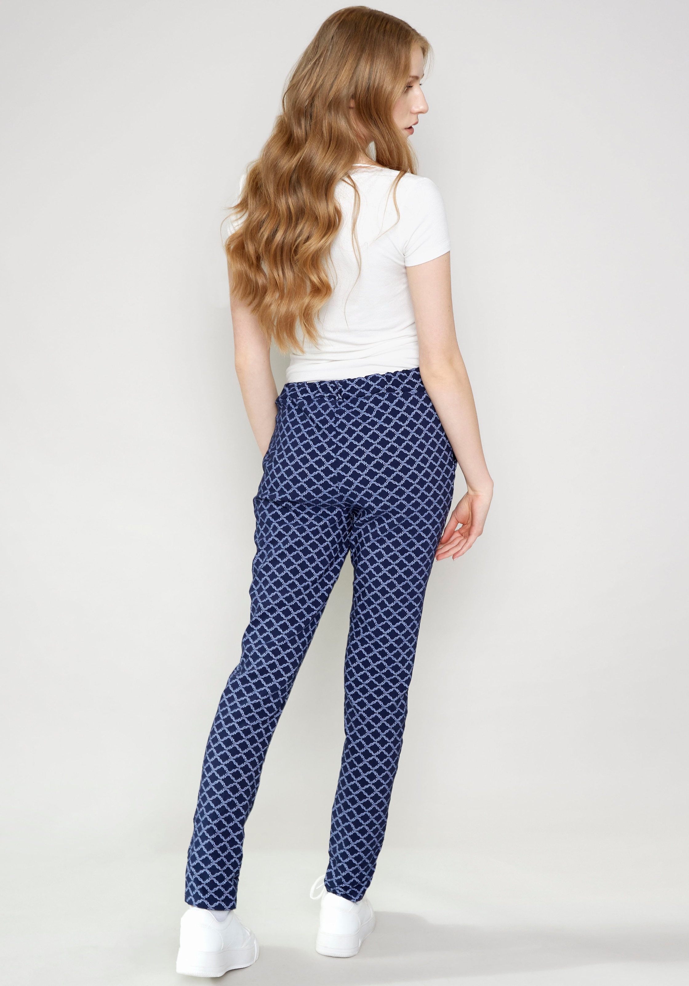 »Le44ticia«, tlg.), mit online Allover-Print | BAUR schönem Jogger (1 bestellen ZABAIONE Pants